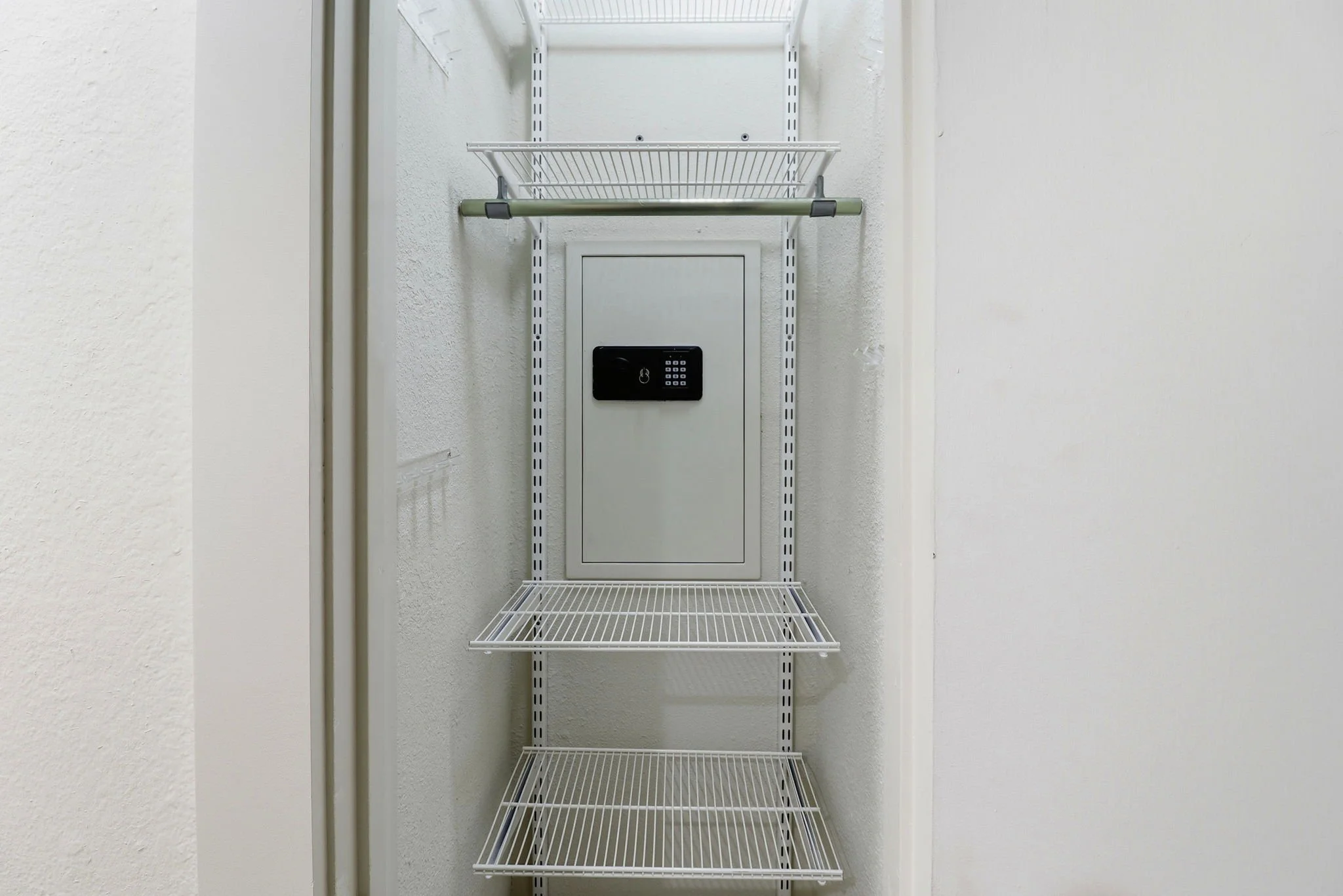 25-web-or-mls-720-petaluma-blvd-s-apt-28.jpg