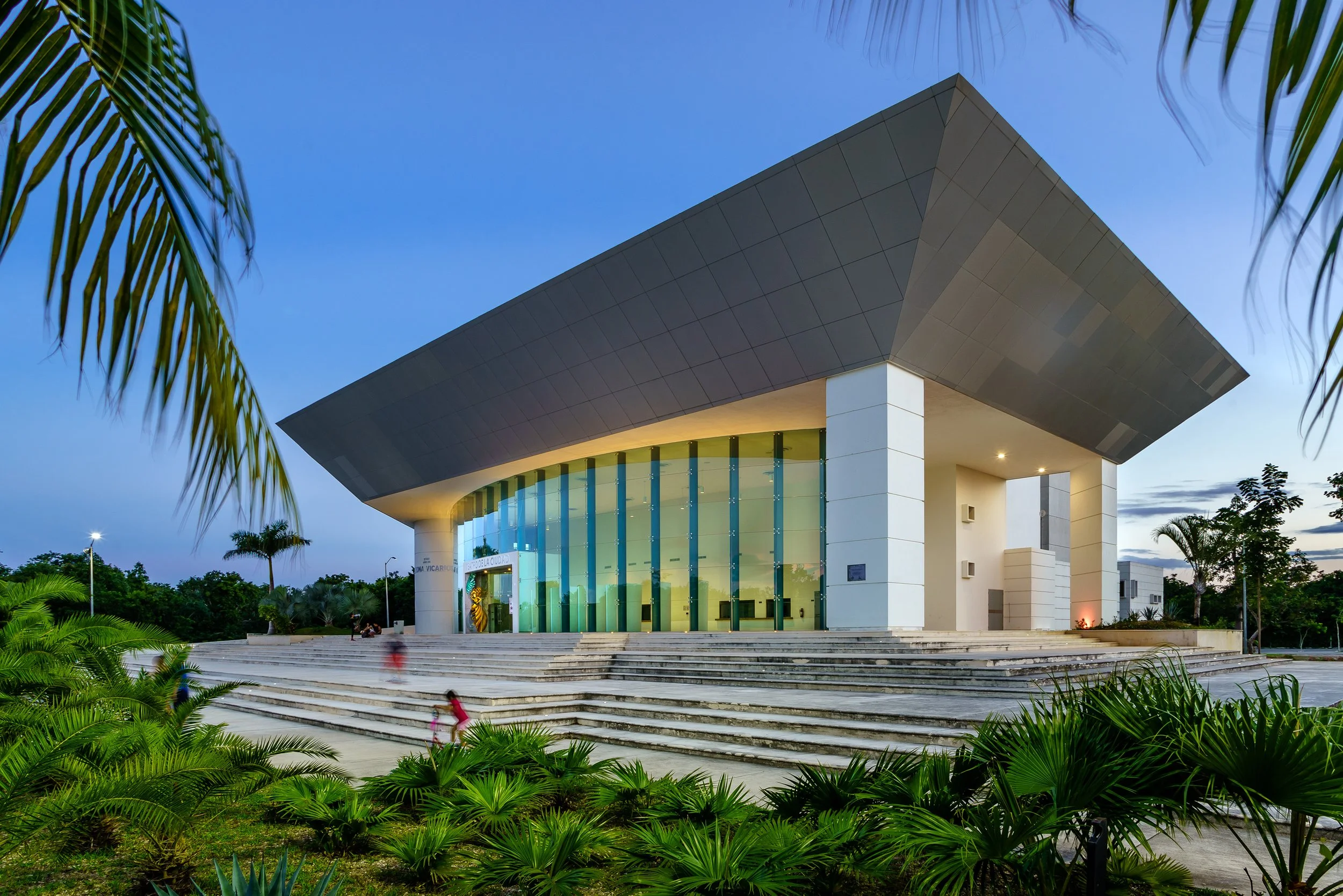 CR102414-Edit.jpg