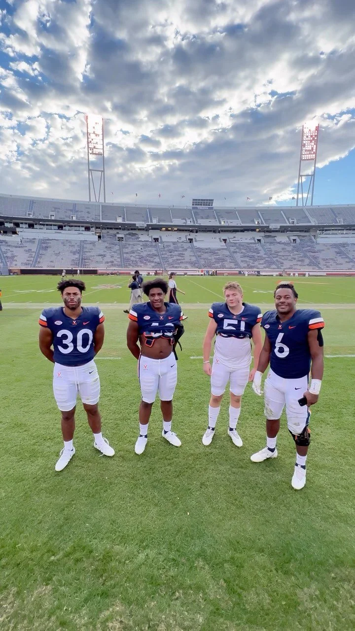 Go E2S, Go HOOS!
#eats2seats #eats2moon #collegefootball #football #UVA #concessions #leaders #studentssupportingstudents #Ateam #sidehustle #uvafootball