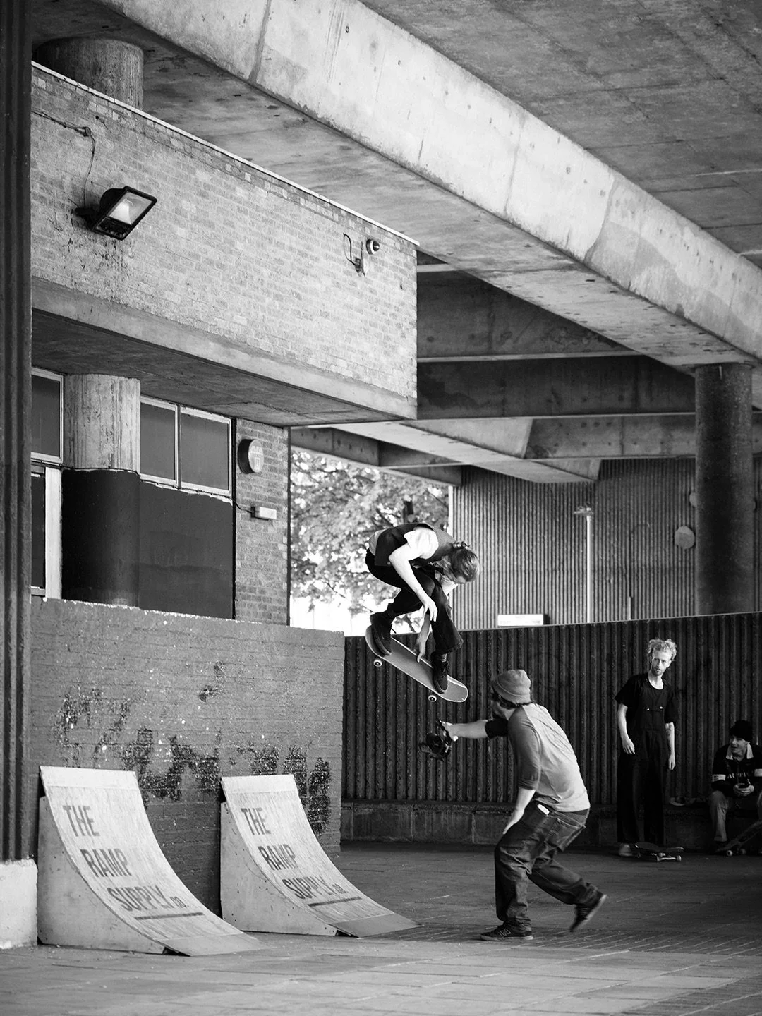 Long before Tram Line Spot was created, the best chance at an undercover session in Nottingham was &lsquo;Skag Pit&rsquo;. ⁣
⁣
This public thoroughfare next to the Broadmarsh Shopping Centre at the bottom of Maid Marian Way was a prime example of a f
