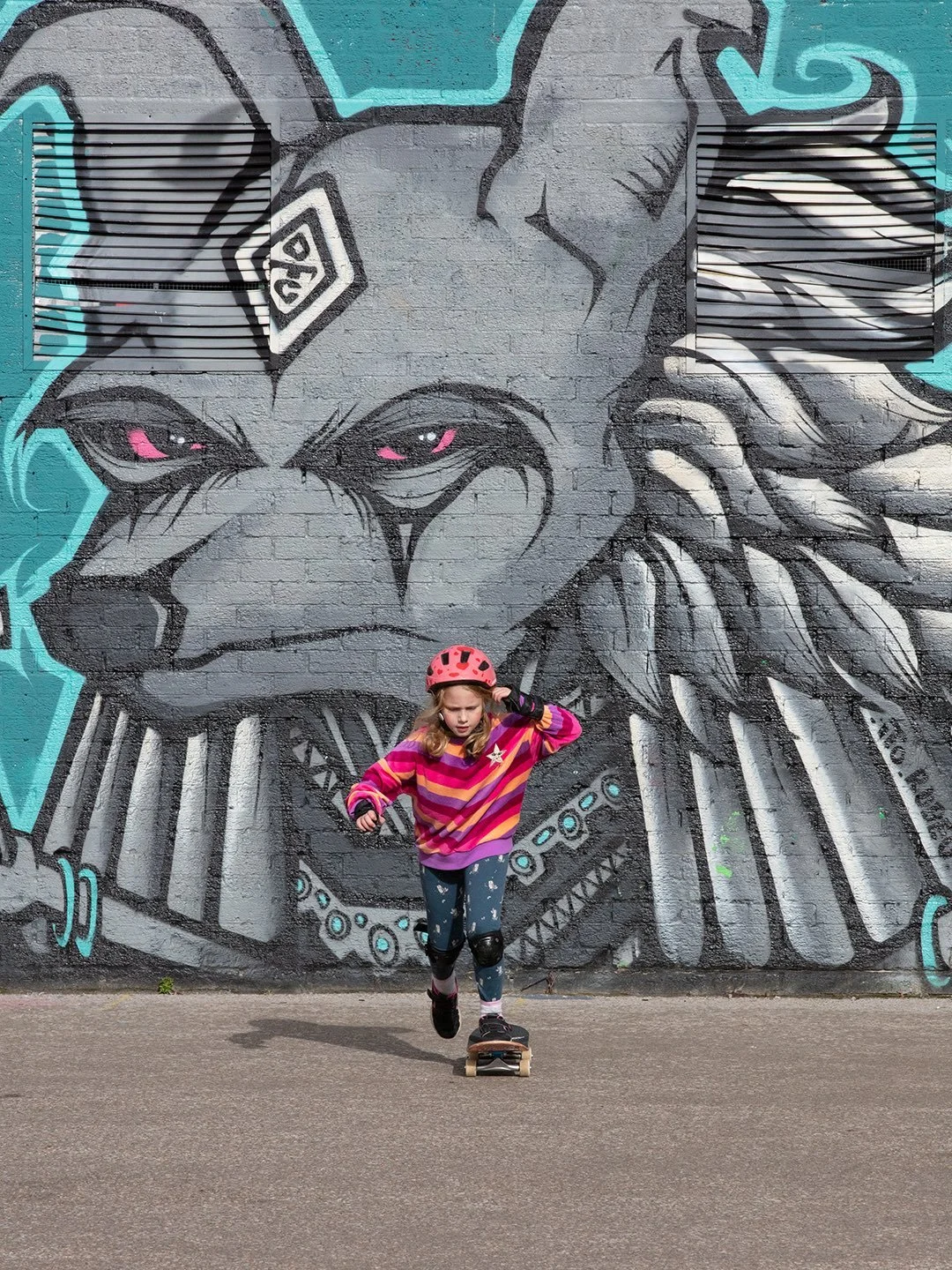 Free skateboard coaching session this Saturday at @tramlinespot, 11:00 - 12:30!⁣
⁣
We&rsquo;ll be at TLS, rain or shine, for the last of our 6 autumn sessions around Nottingham city skateparks. ⁣
⁣
All ages 7+ are welcome, and skateboards &amp; helme