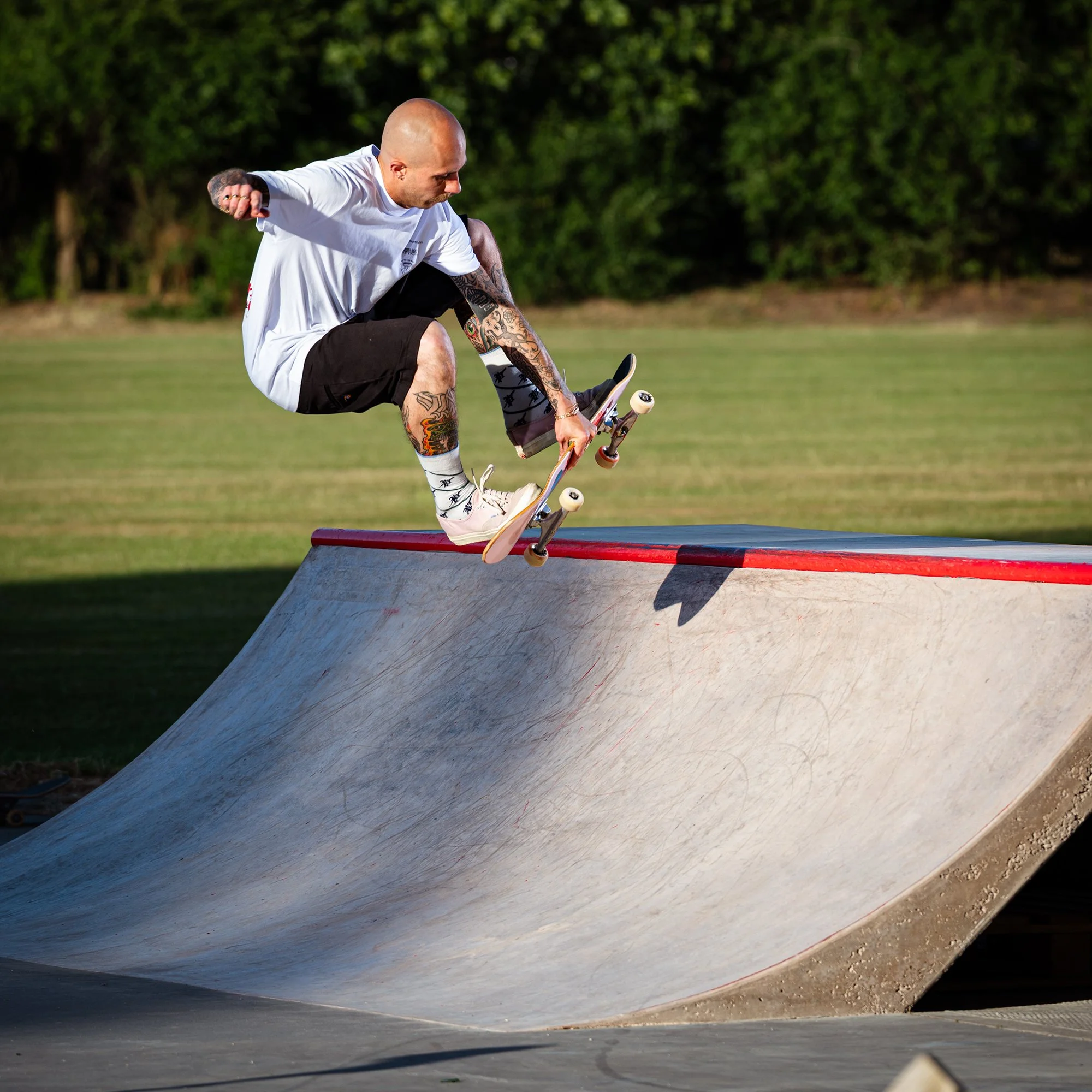 MattVardy_FrontsideAir_shop_2000.jpg