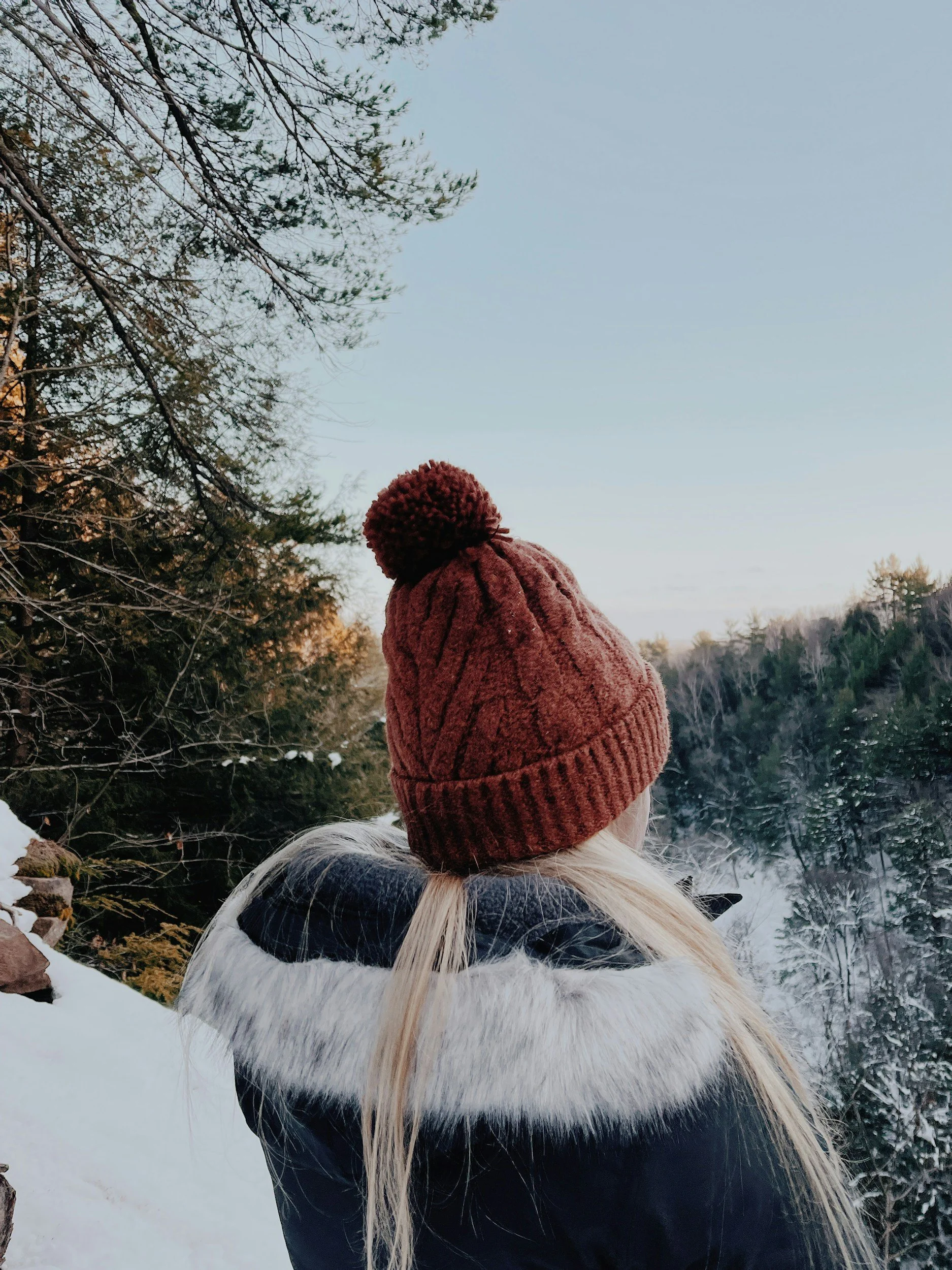 Ear Warmers vs. Beanies: Which One Actually Wins in Winter?