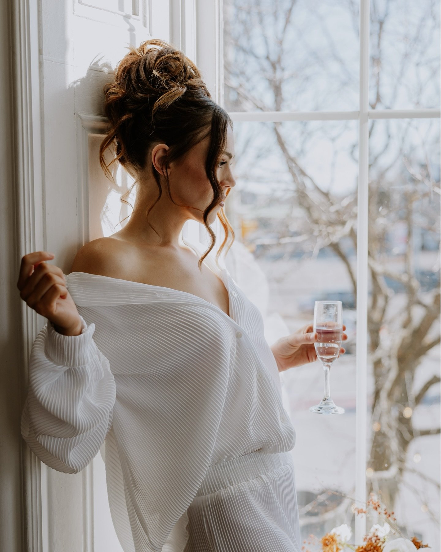 There is always something special about the quiet getting ready moments&hellip; the final touches or hair and make up and that moment when the bride sees herself ready for the first time. 
To me, these moments are not just preparation, it&rsquo;s the