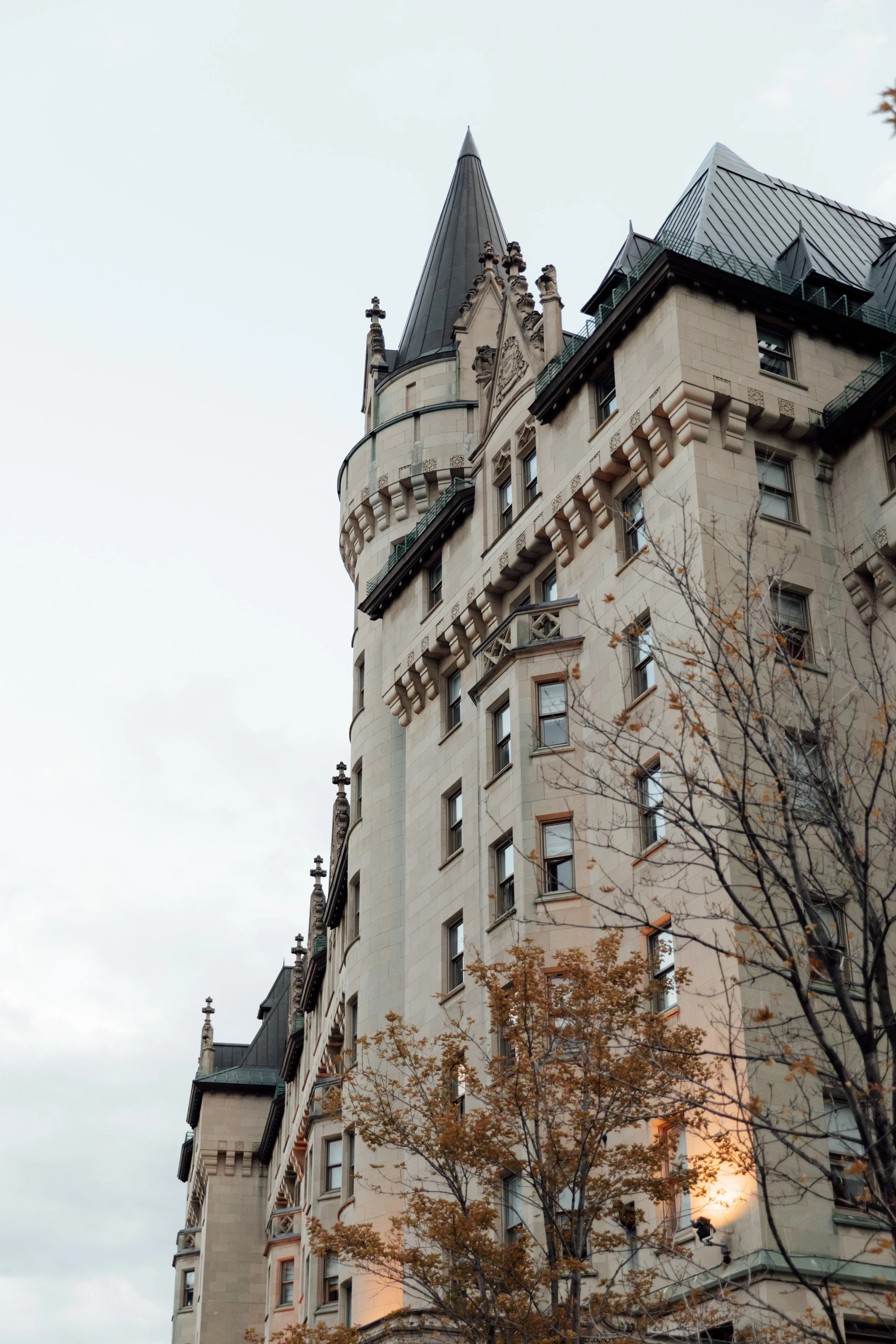 fairmont-chateau-laurier-ottawa-wedding-exterior.jpg