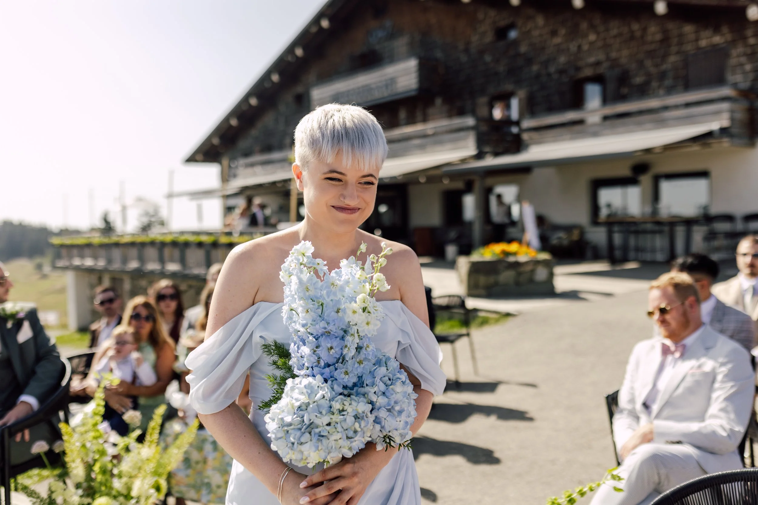 Sonya-Flower-Luxury-Wedding-Florals-Alps.jpg