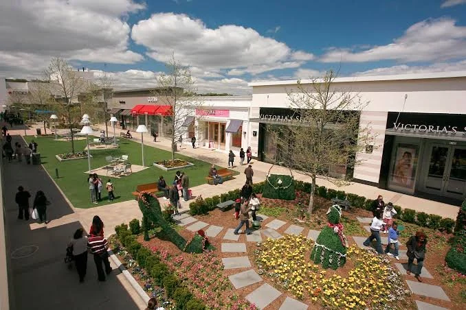 Cross County Mall