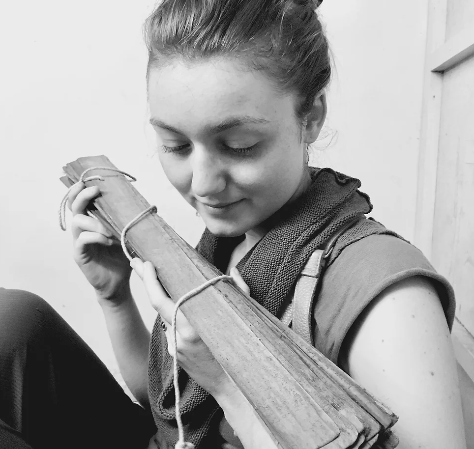 Abigal Neal offers remote and in-person Ayurvedic consultations .  She has over a decade of clinical Ayurveda experience with clients and students all over the world. She is a published author and illustrator, teacher of Ayurveda Pulse Diagnosis to M