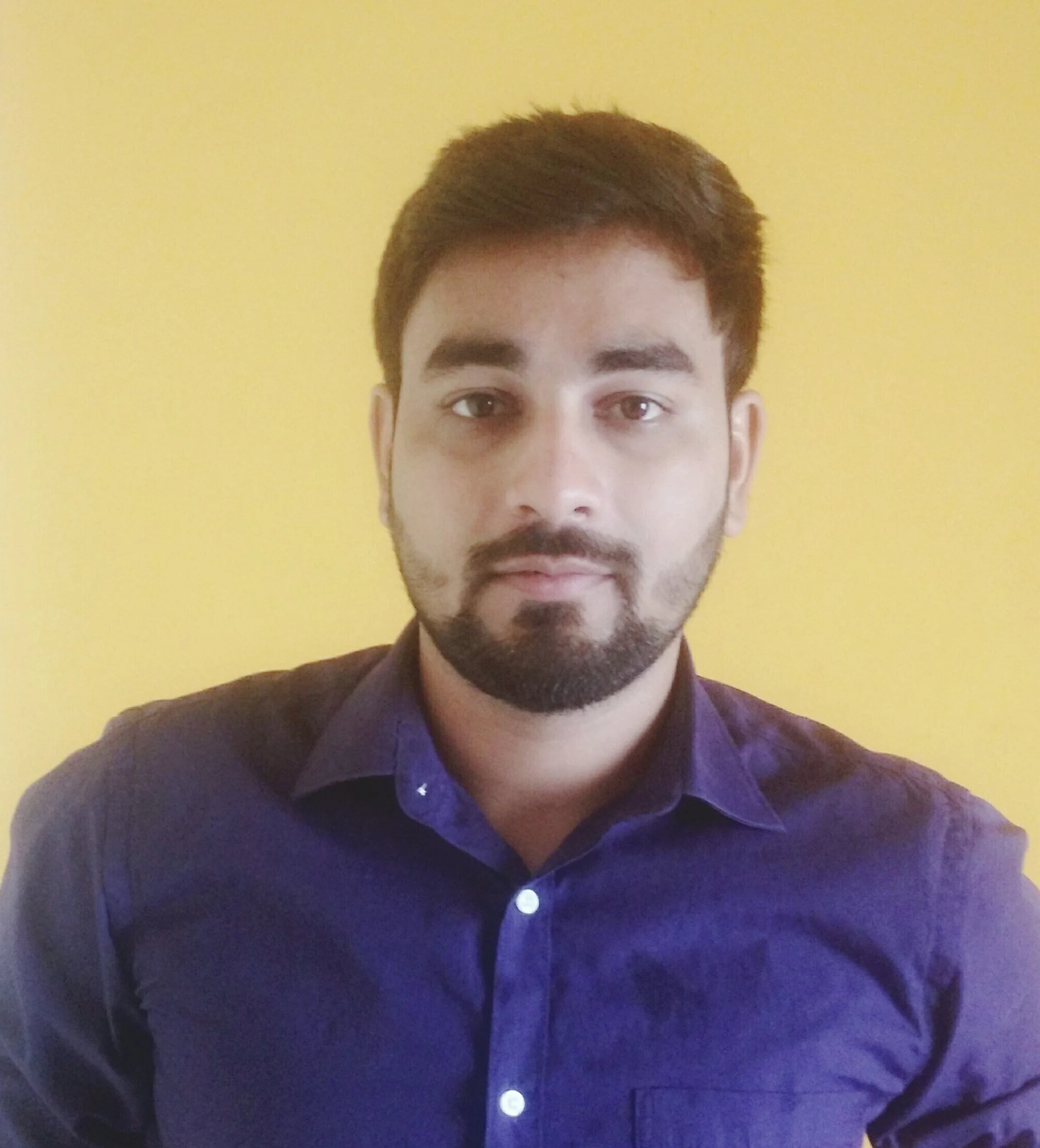 passport size photo_Gyanendra Mishra.jpg