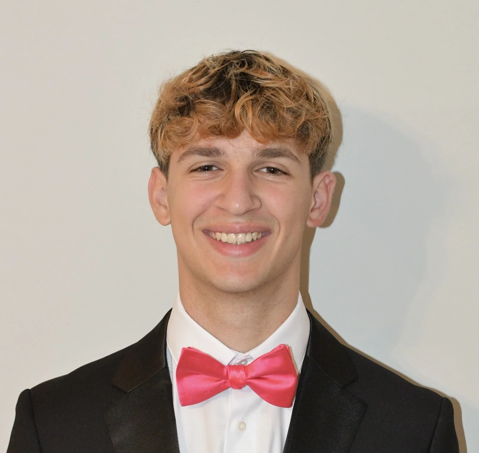 Kristian Dardeli headshot.jpg