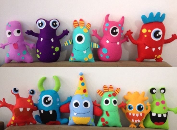 alien stuffies.jpg