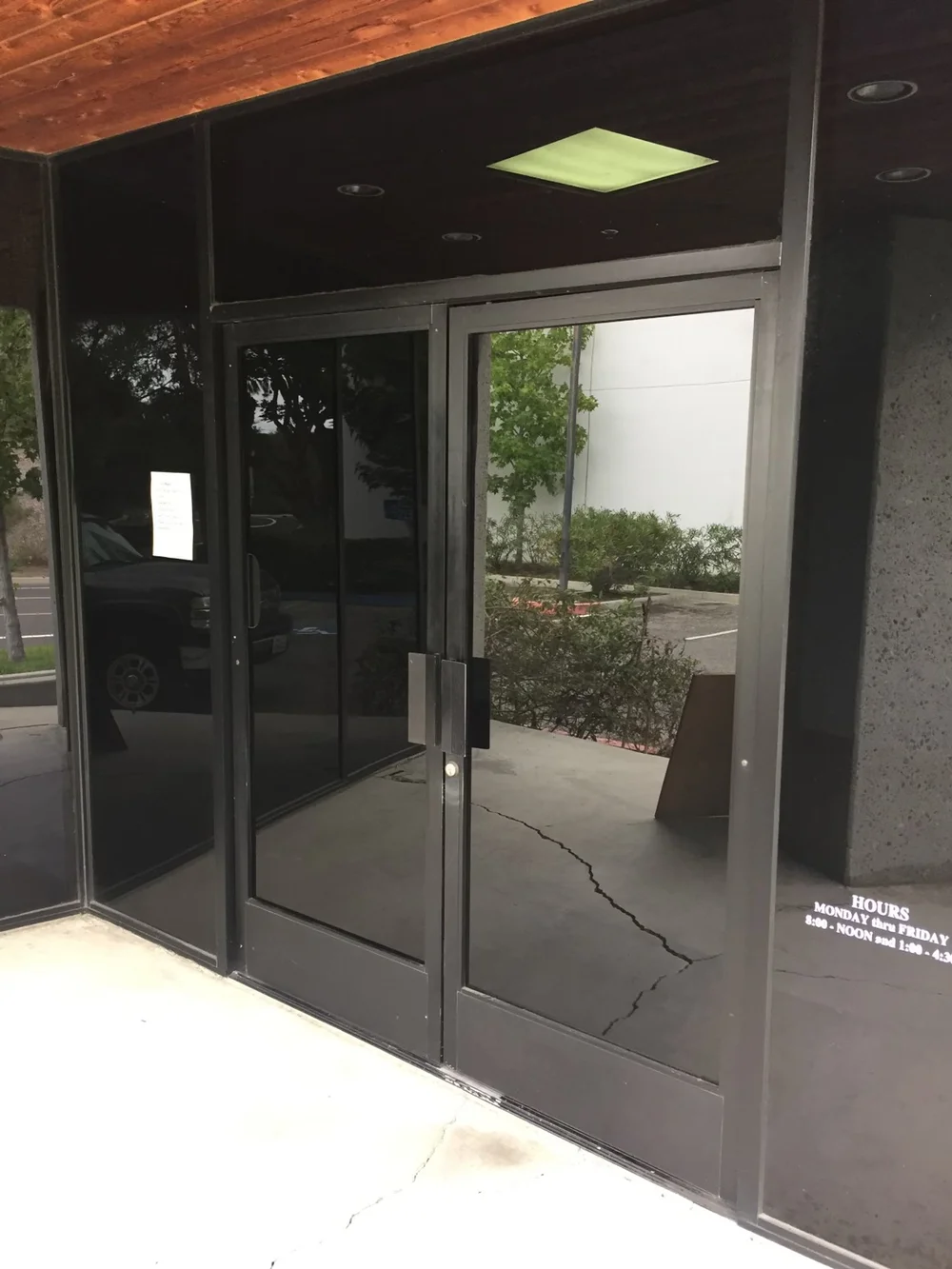 Custom glasswork installed by All That Glass in South Orange County