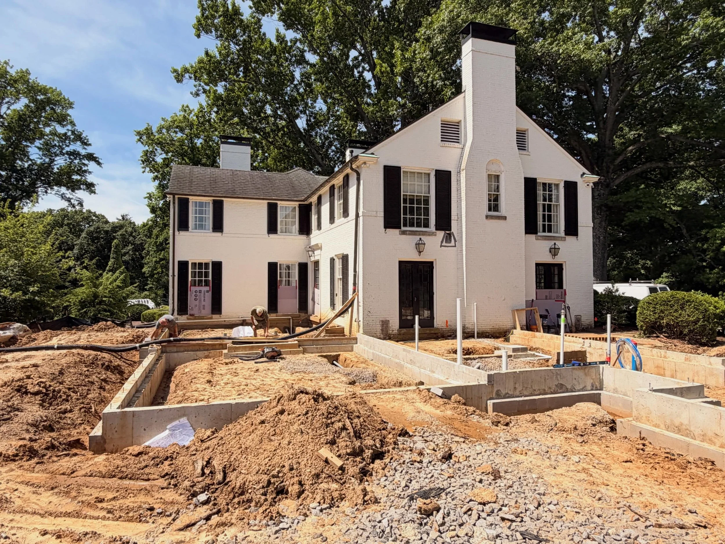 Construction has begun on this classic Mockingbird Gardens beauty! 👈Swipe to see a rendering of the planned additions, which include a glass-roofed orangery. 

Builder: Sutton Classic Renovations

#architecture #traditionalarchitecture #colonialrevi