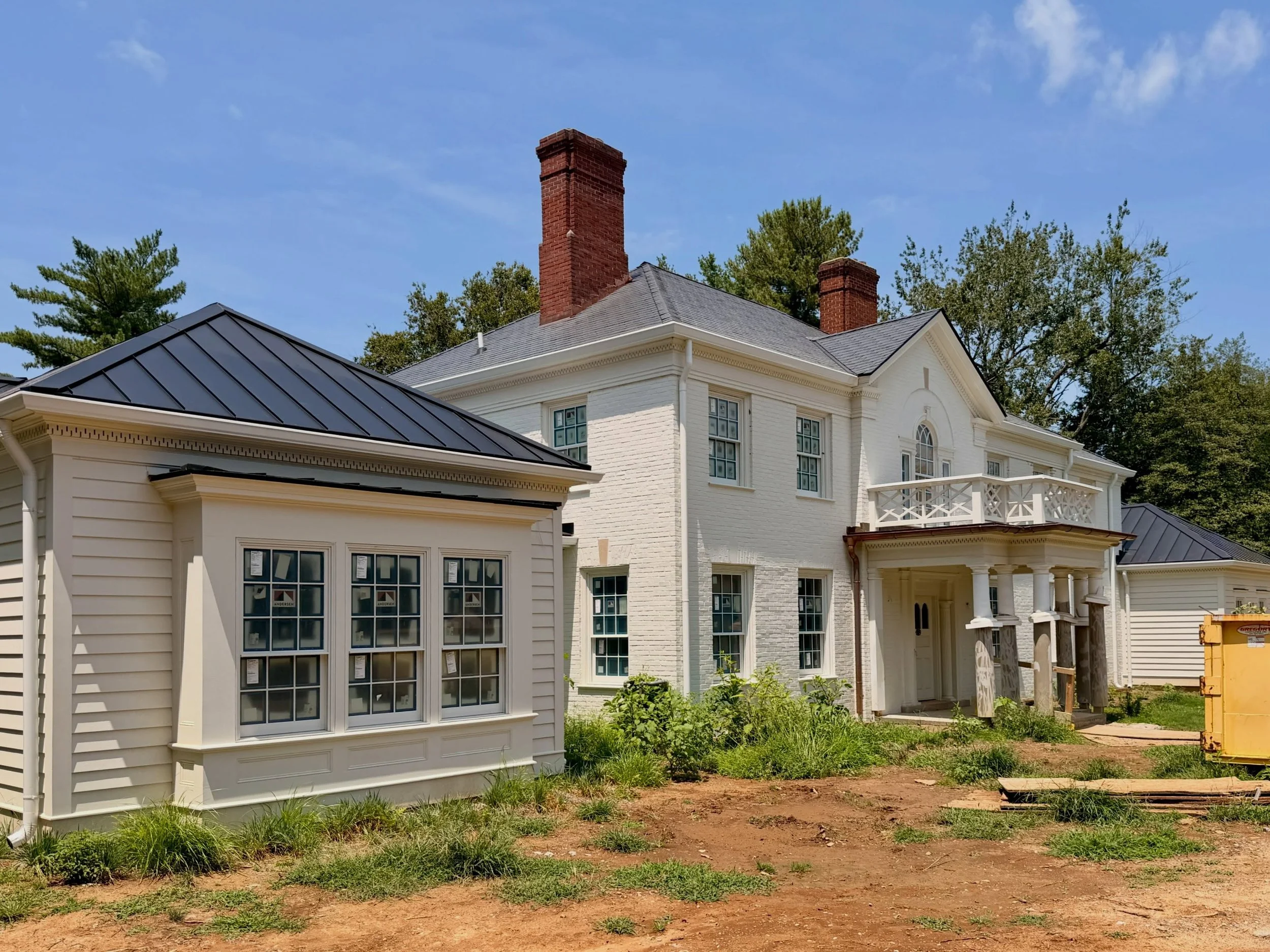 Details are starting to come together beautifully on the exterior of this Indian Hills renovation! 

Builder: @espositoconstruction 

#architecture #traditionalarchitecture #renovation #timelessdesign #inprogress