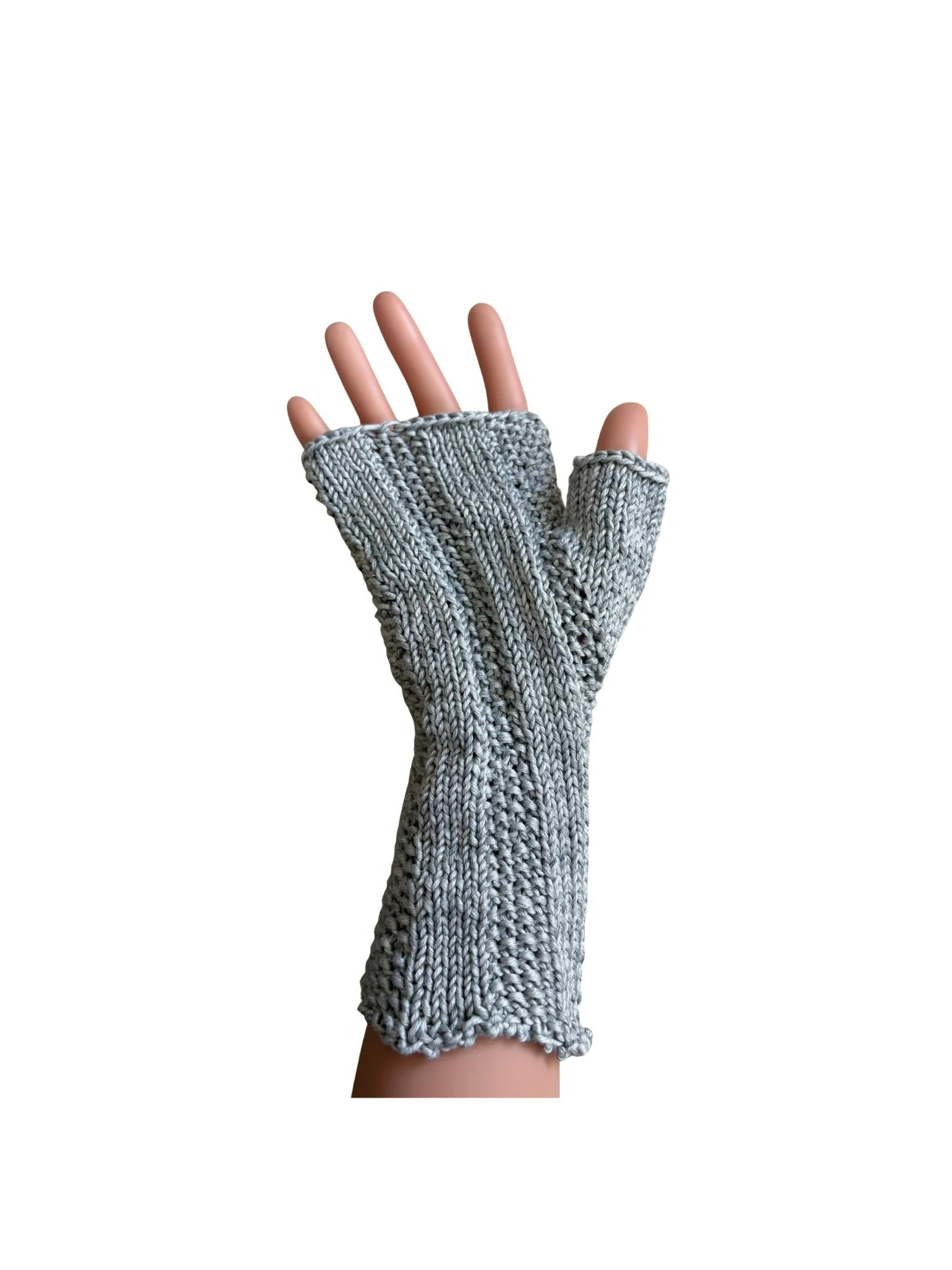 Fingerless gloves gray 1.jpg