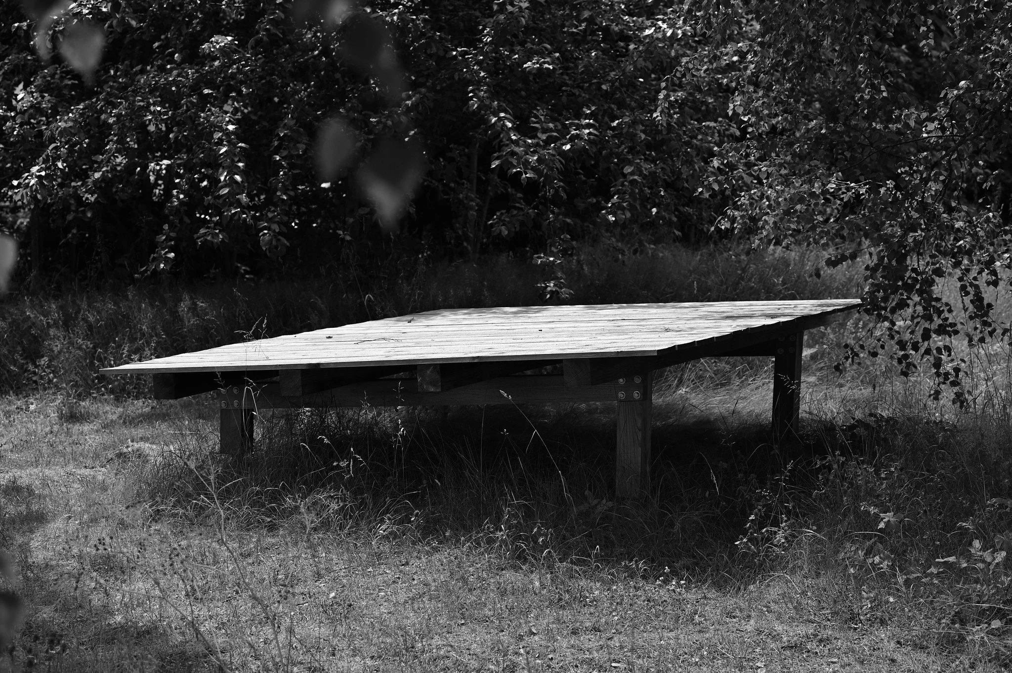 Floor Table Roof