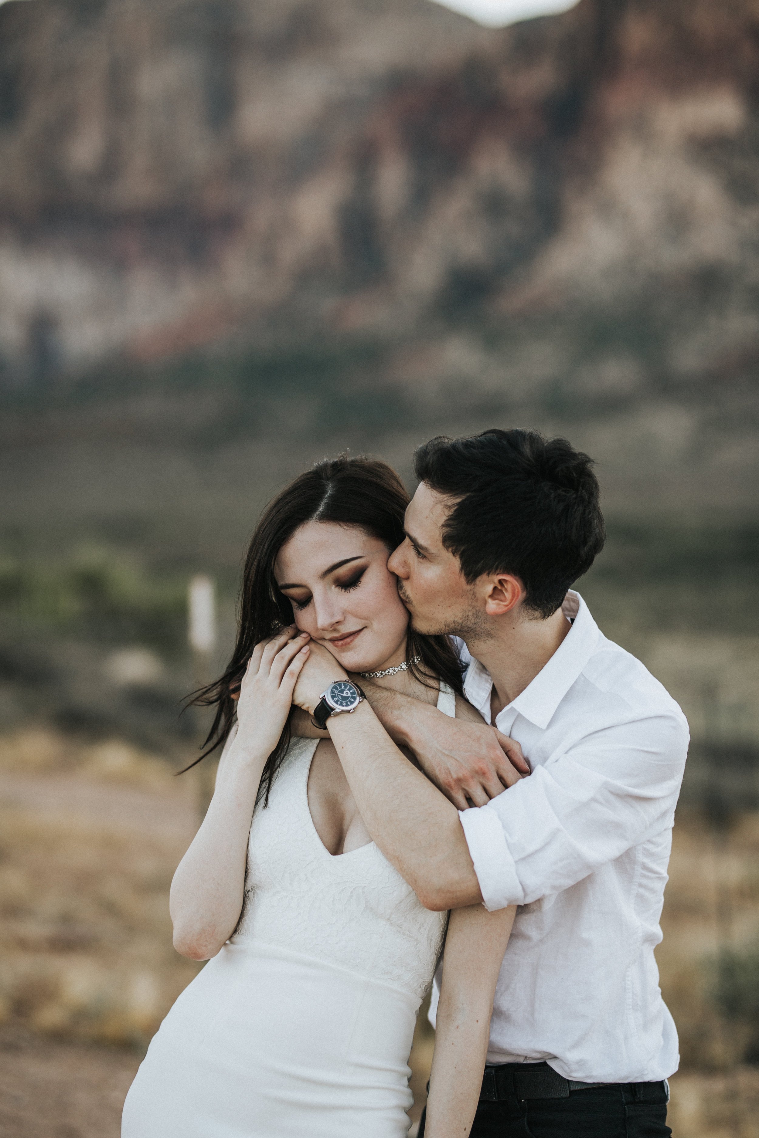 angela-mike-little-white-wedding-chapel-las-vegas-elopement-indwell7.jpeg