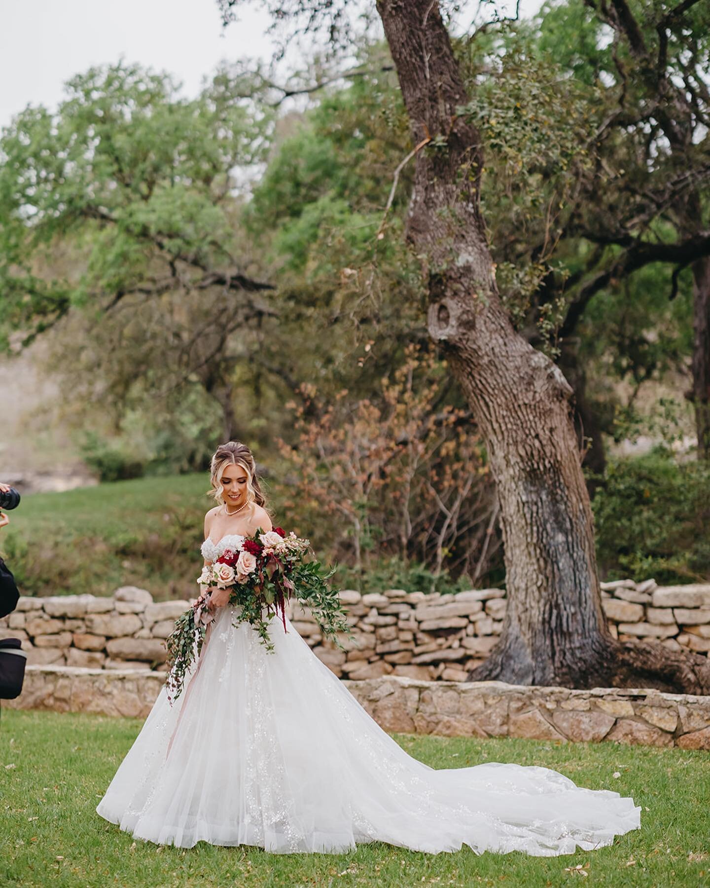 We love a bold, bride that embraces a unique and artistic bouquet.