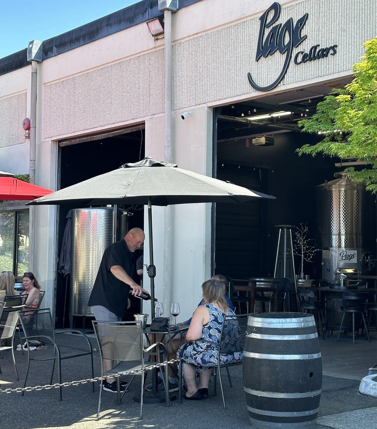 Winemaker at work&hellip; always a great Saturday when Todd Krivoshein is pouring! We loved seeing so many smiling faces in the sunshine today ☀️🍷 thanks for joining us!