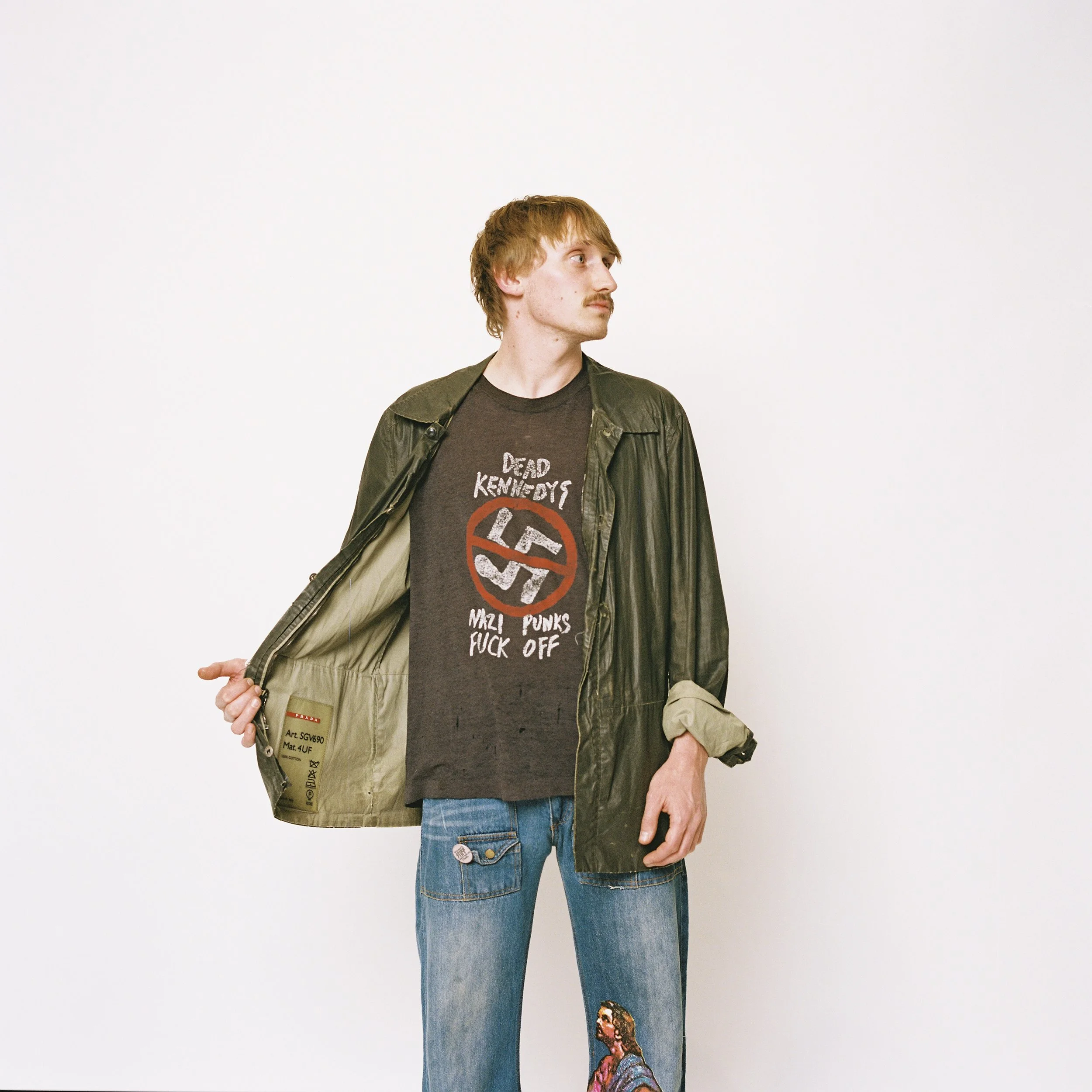 000phx046026-R1-E001 2.jpg