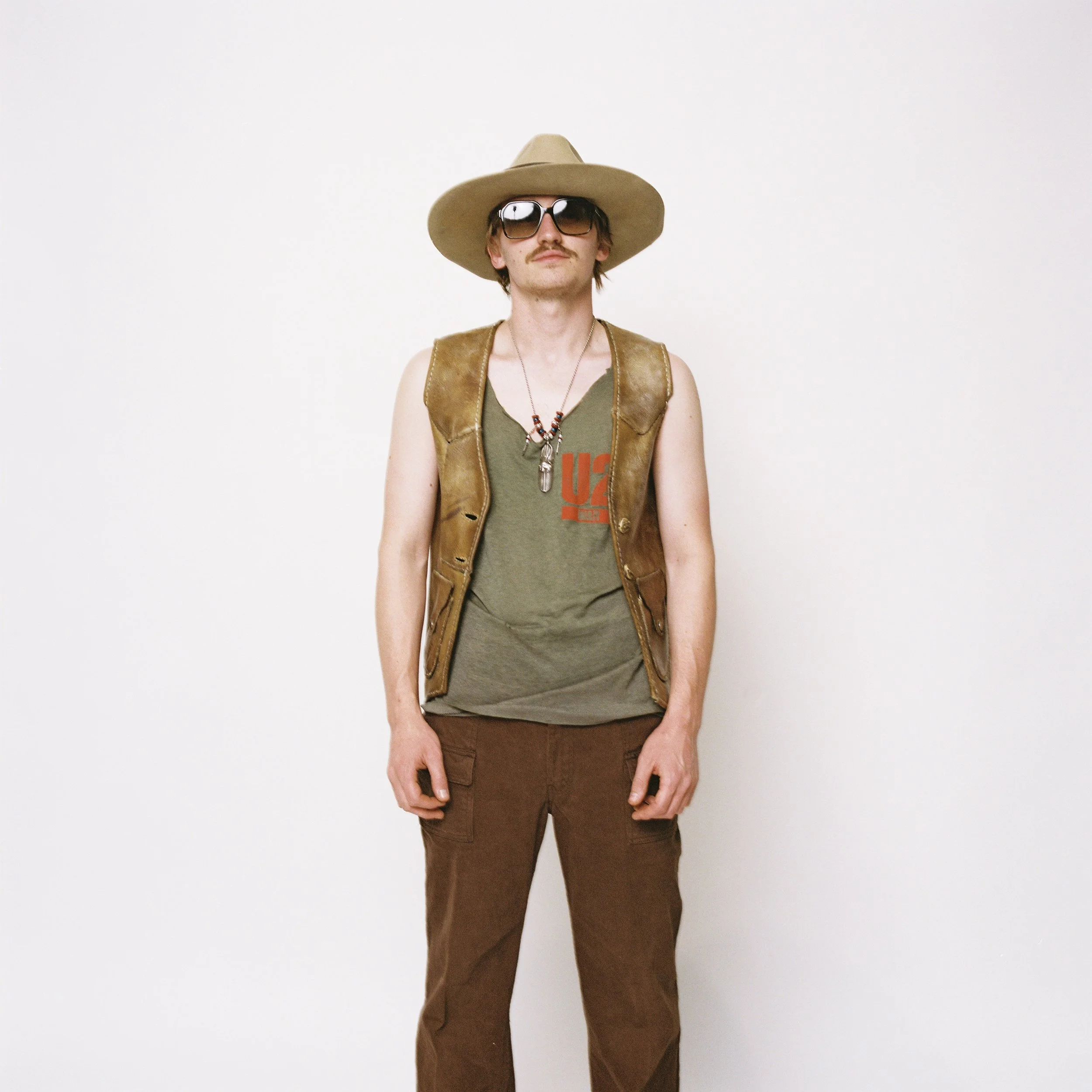 000phx046028-R1-E001 2.jpg