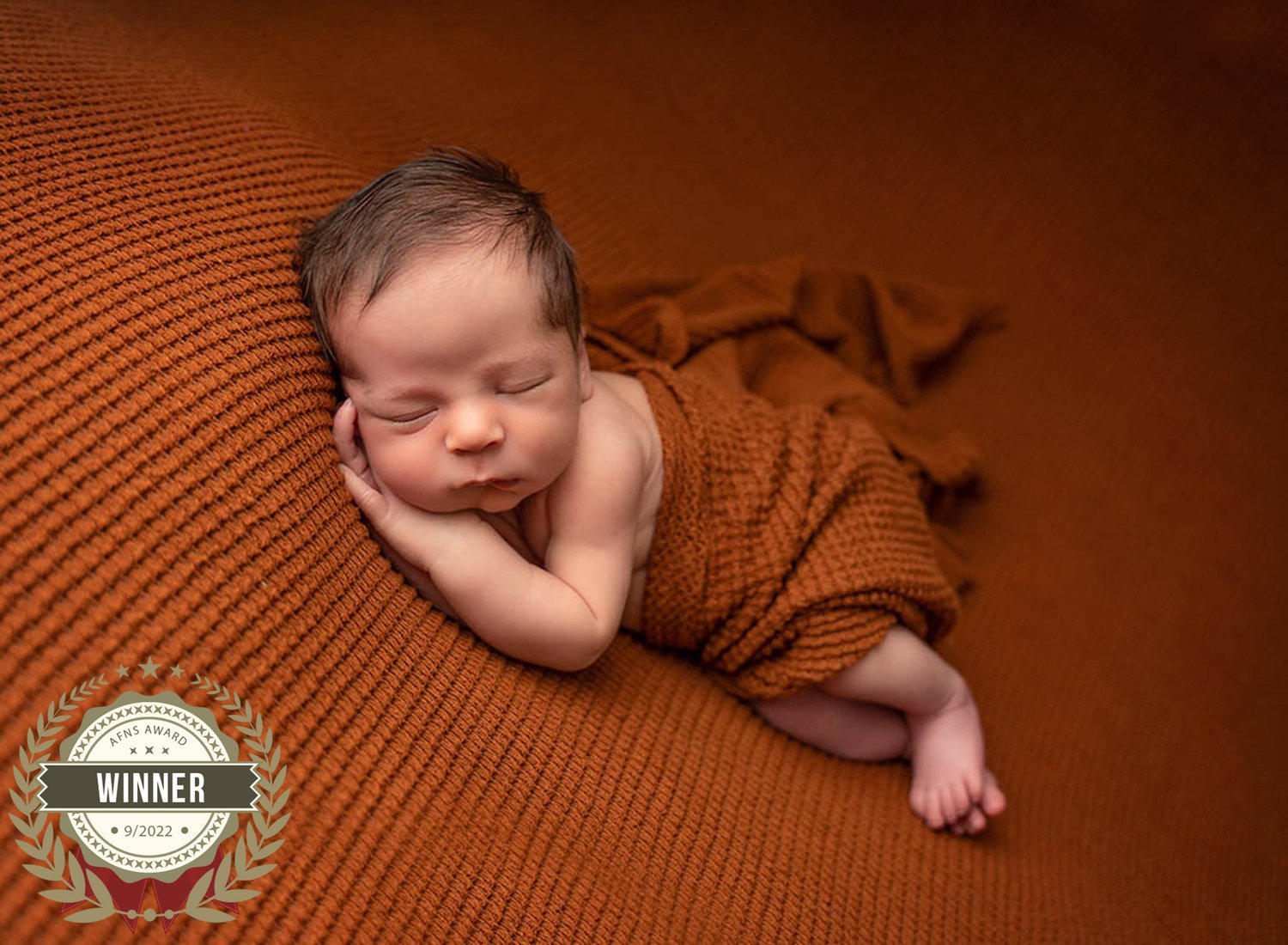 Omaha-Newborn-Photographer-sidelayingnewborn