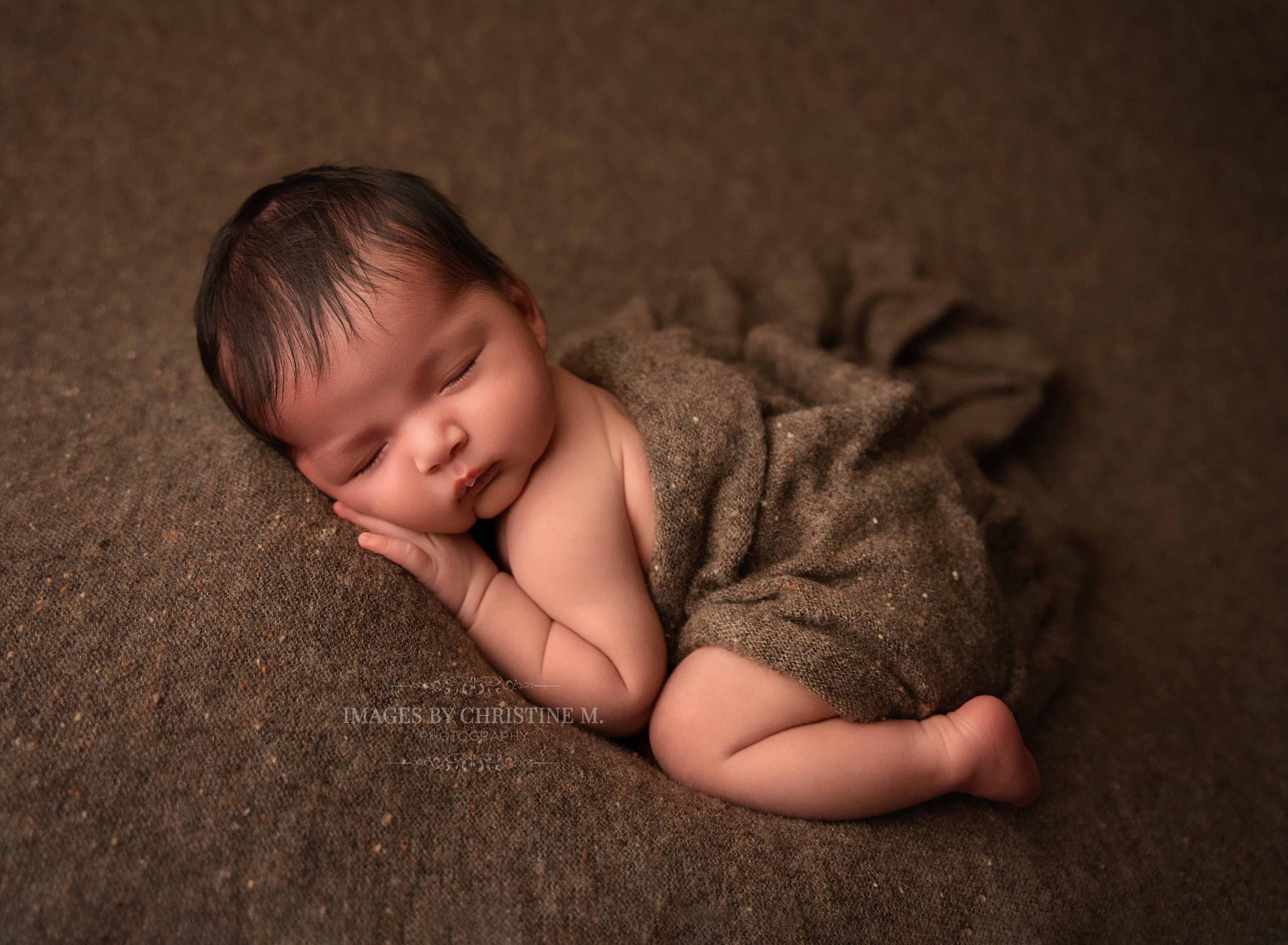 Newborn-photographer-Omaha-Nebraska.jpg