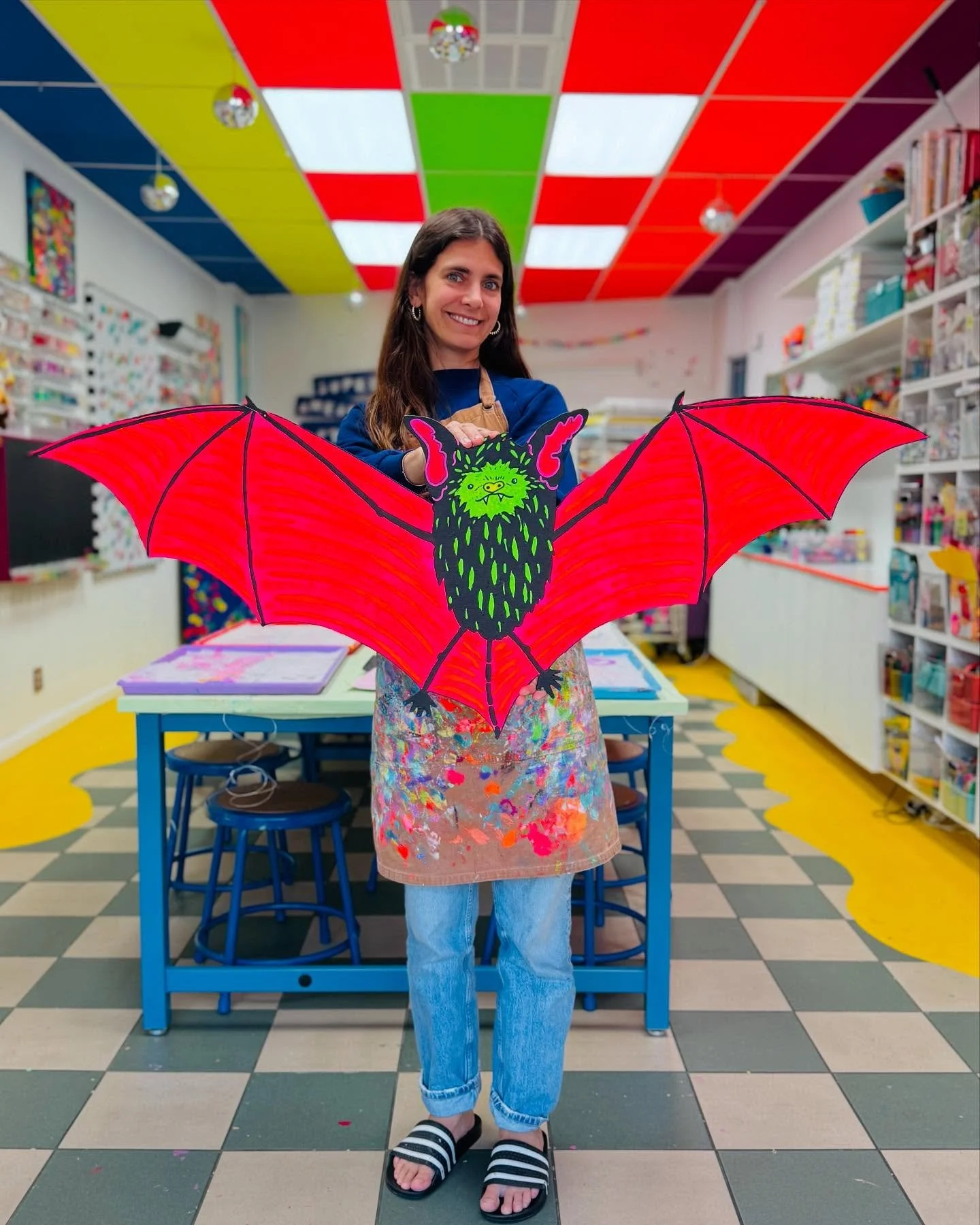 🦇💗
It's BAT appreciation month &amp; of course we are celebrating these incredible little creatures! Did you know we have 9 different native species in New York? All insectivorous, 6 crevice dwelling &amp; 3 foliage roosting migratory bats. Being a