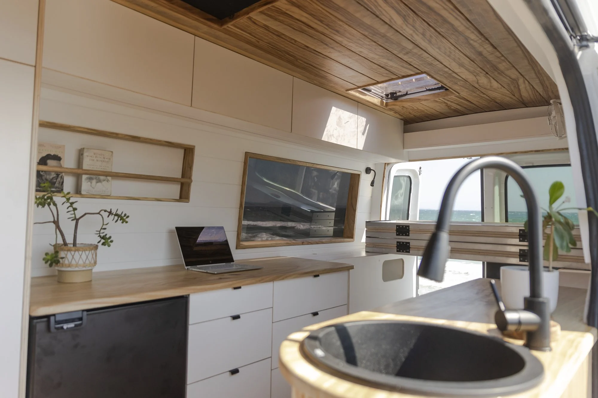 Darren and Kathy medium wheelbase Mercedes Sprinter 4x4