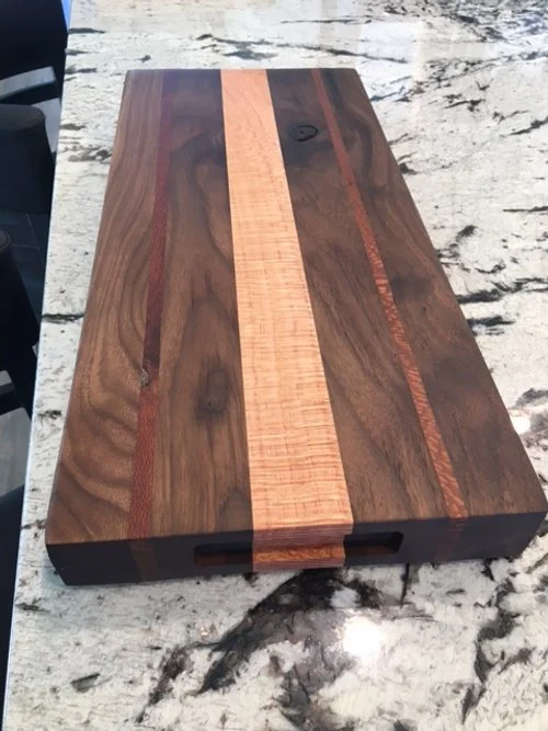 Charcuterie Board - Approximately 1 1/4" thick
Available in Edge, End or Face Grain
Starting at $85