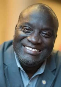Bobby-opt-portrait.jpg
