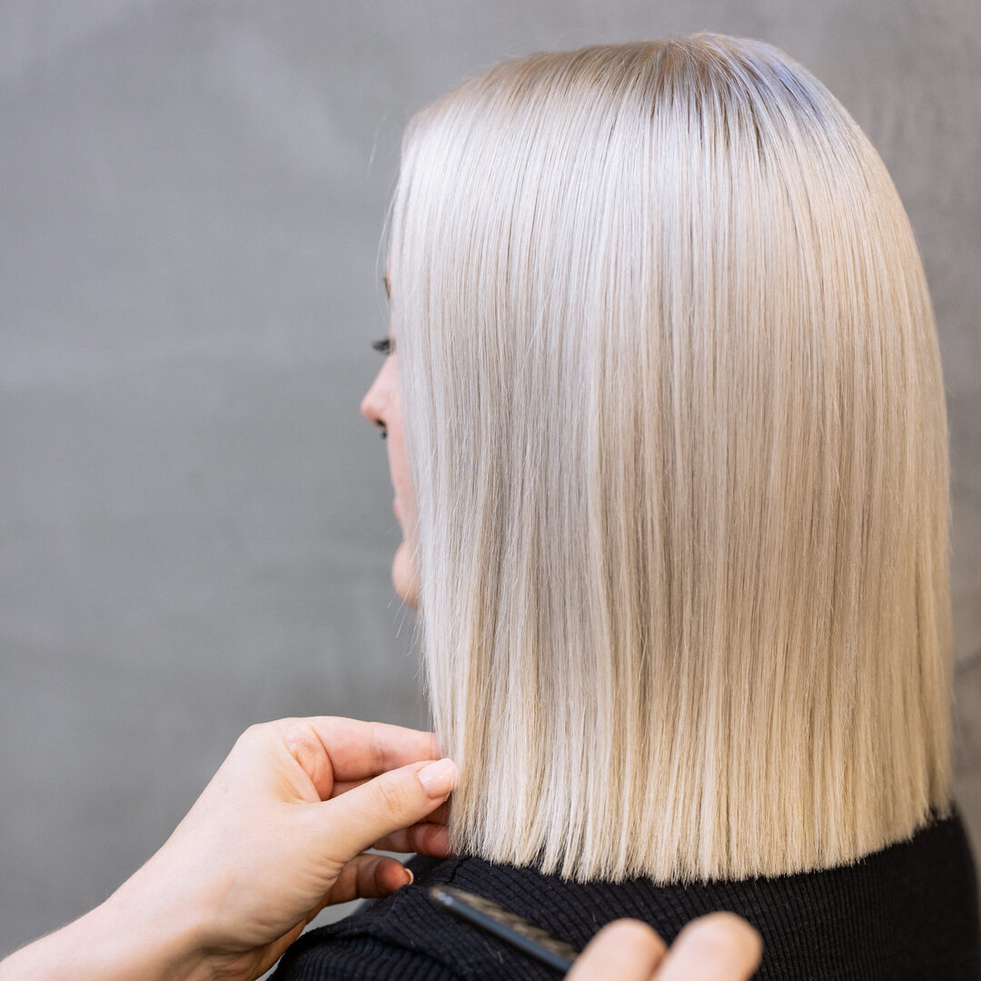 Our stylists are well-experienced with precision cuts with straight, dramatic lines and clean angles with an emphasis on the details.​​​​​​​​​

#earthwindfirehair
