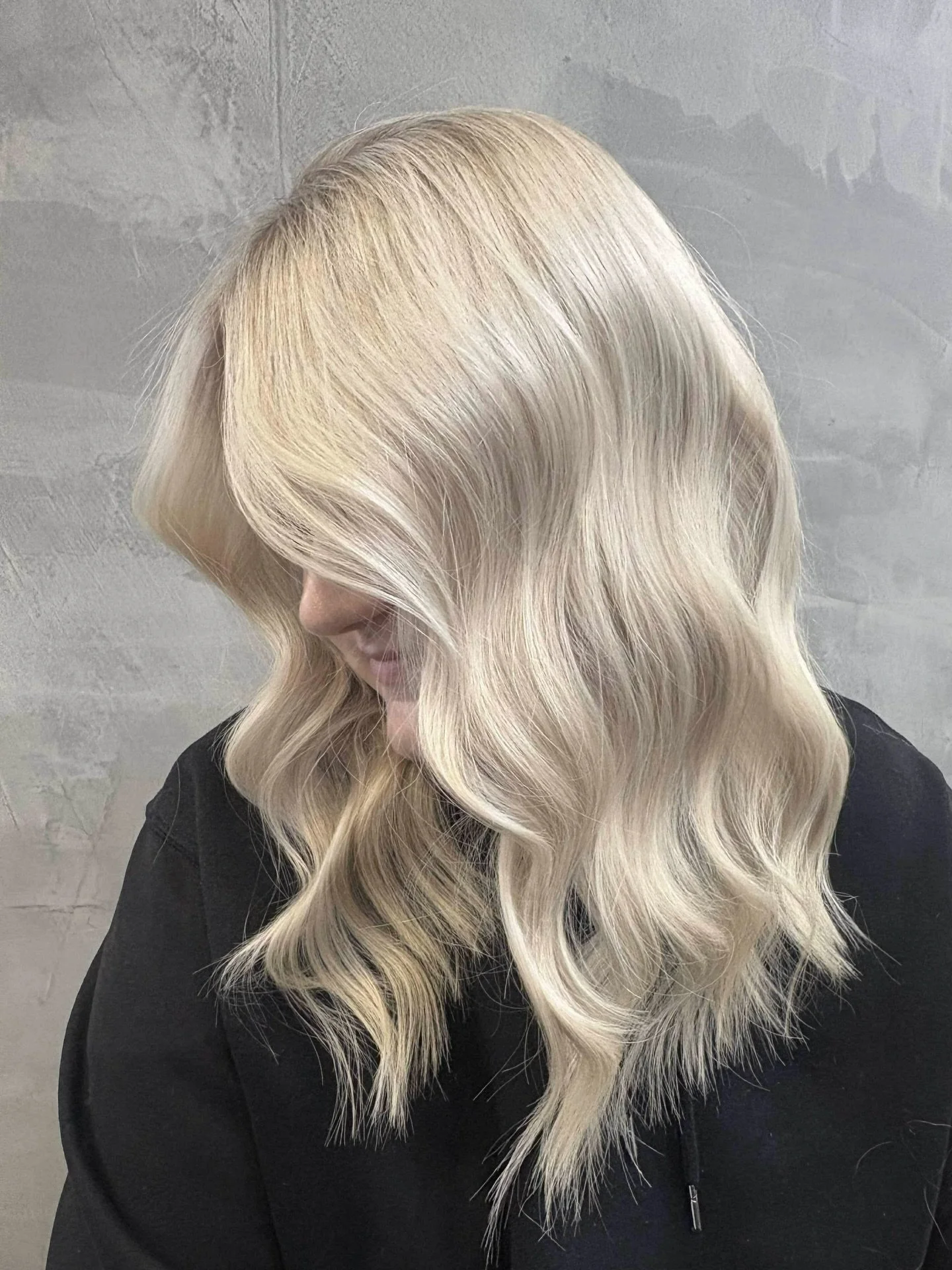 Creamy dreamy blonde 👱 

Book online or call 📞 

#perth #australia #perthisok #perthlife #westernaustralia #perthmums #perthfit #christmas #perthcity #wa #perthtodo #perthwa #perthnow #perthbusiness #adelaide #perthsmallbusiness #perthevents #love 