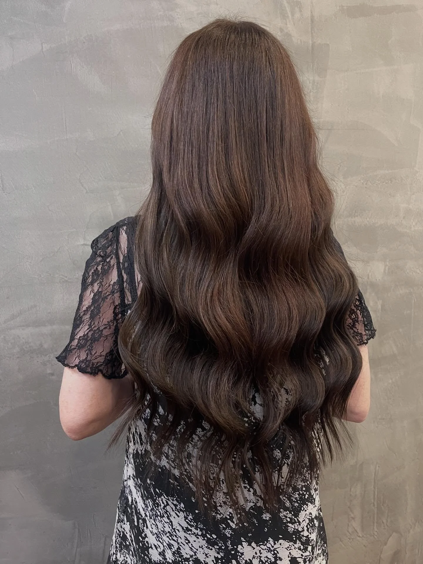 6 simple steps to make your hair looks this lush ✨
Powered by our Ultimate Repair range 

Now in stock, shop in salon 🙌🏽

#perthsmallbusiness #perthhairstylist #perthisokay #perthextensions