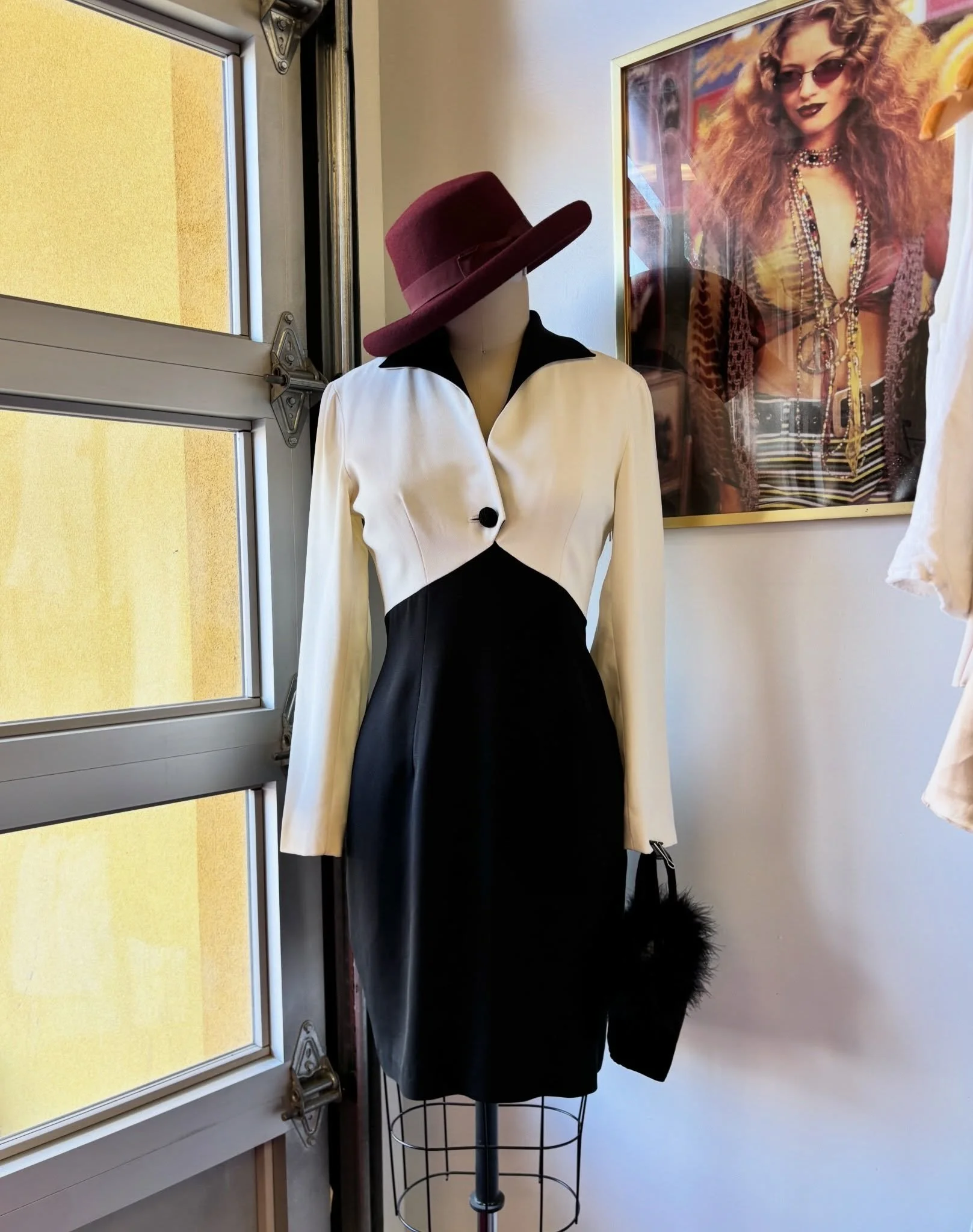 Sophisticated &amp; chic. 🎷🍷🎶 Find the perfect outfit for every occasion @ifellinlovehere 💋

Open Tuesday-Sunday 12PM-8PM
601 N Oregon St, Ste 6