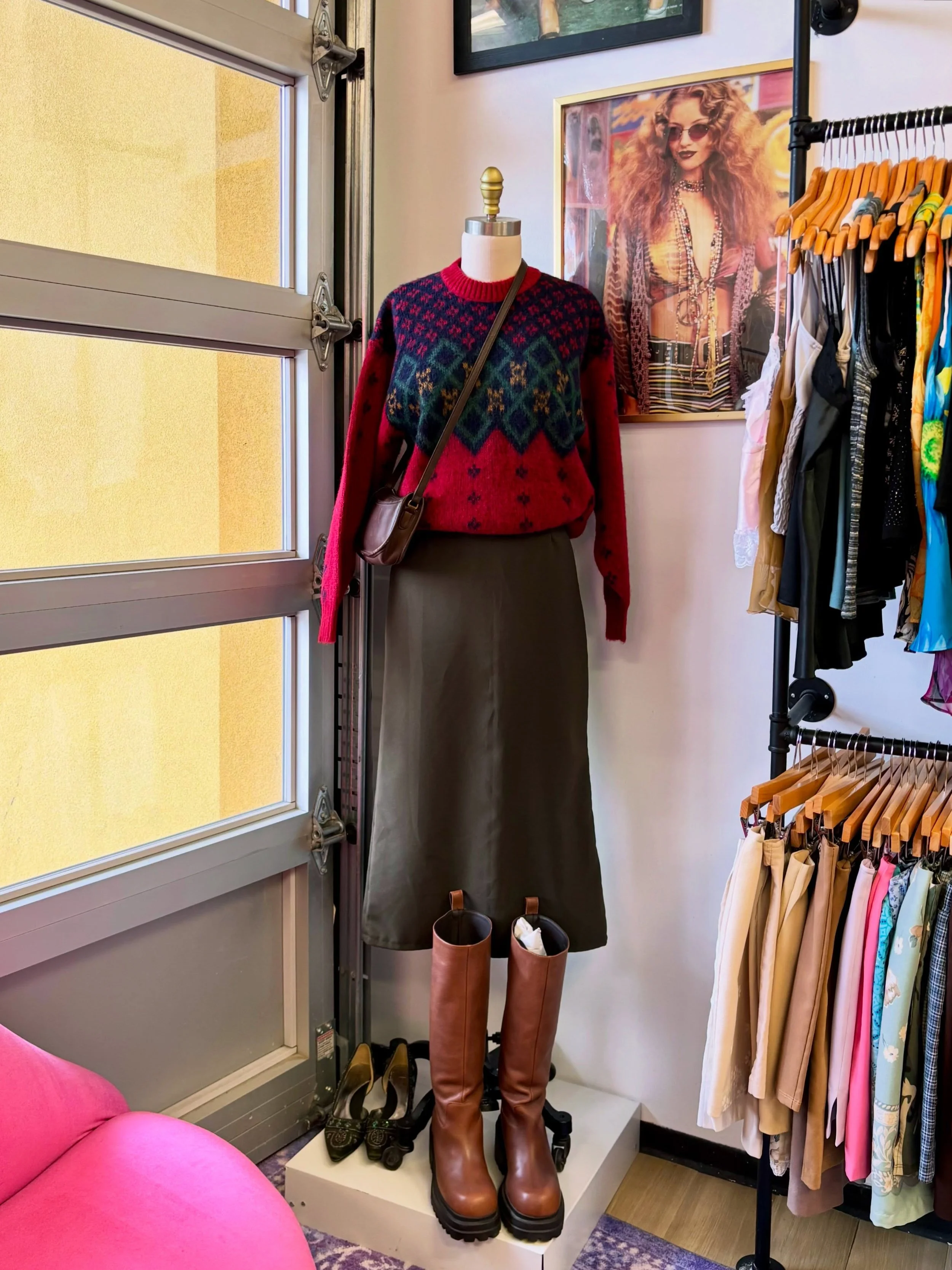 Going to the pumpkin patch? Apple picking? Scary movie marathon? 🍎🍂🥧 We&rsquo;ve got the outfit to match 🪾👻☕️

Shop fall classics @ifellinlovehere 🍁
Open Tuesday-Sunday from 12-8PM 
601 N Oregon St, Ste 6
