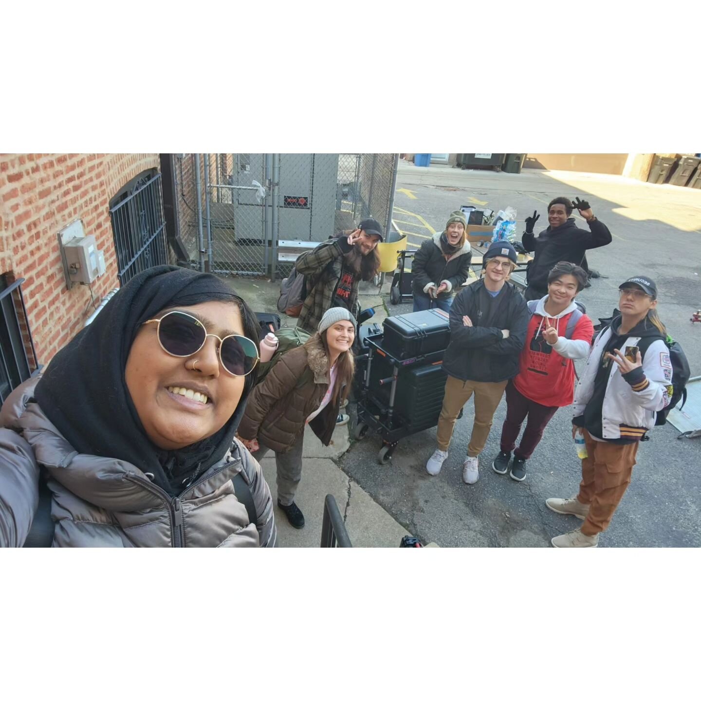 🎧 and that's a wrap on BEHIND HIS EYES!!

this was my first columbia BFA thesis set, and I'm so honored I got to be a PA on this very personal and important story. special thanks to @jadynawilson for having me as a part of your crew. i felt welcomed