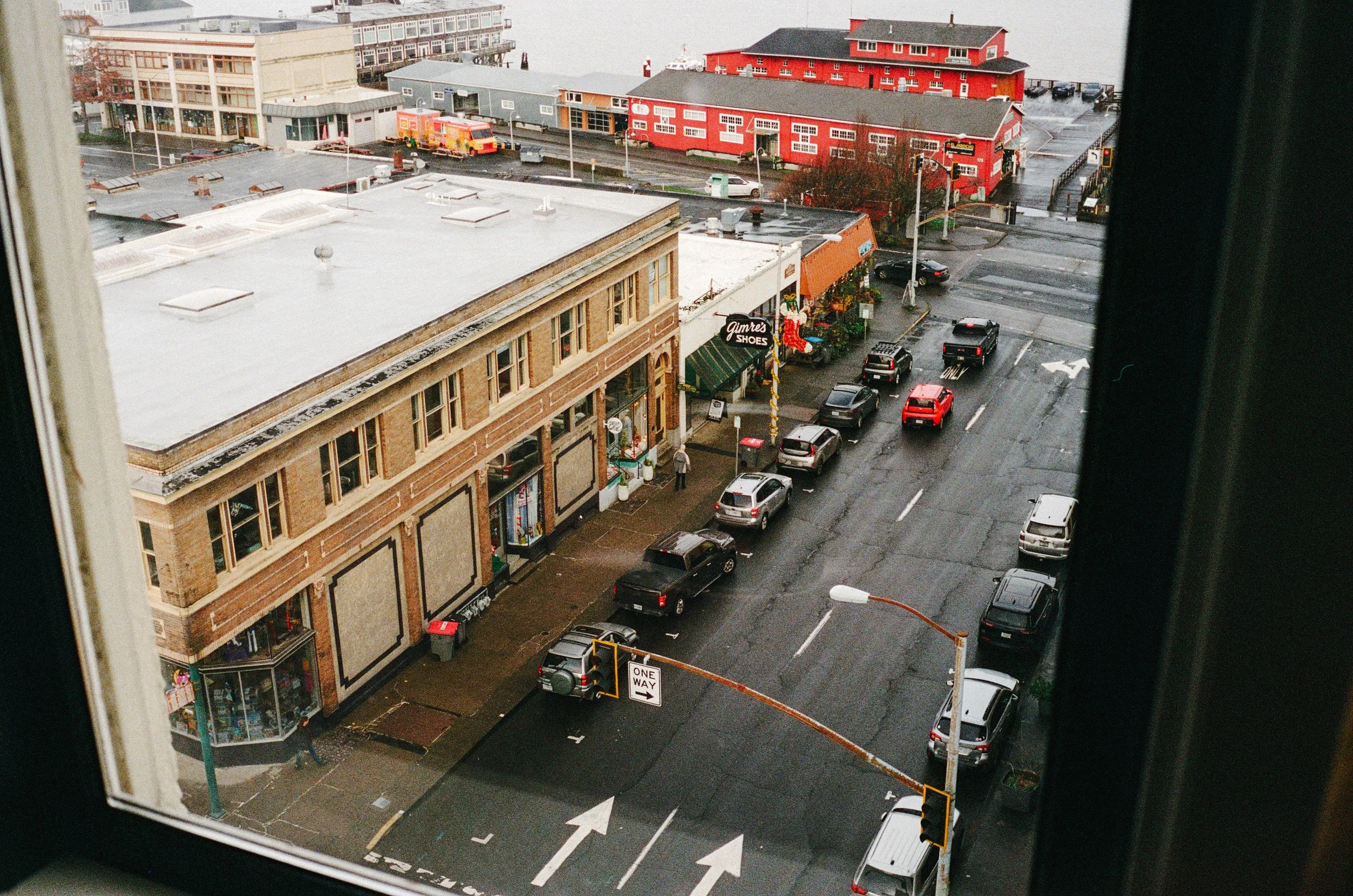 Astoria Window -1.JPG