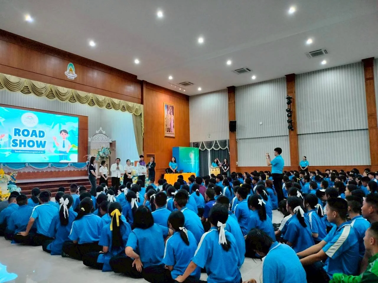 LINE_ALBUM_road show 24868_260328_5.jpg