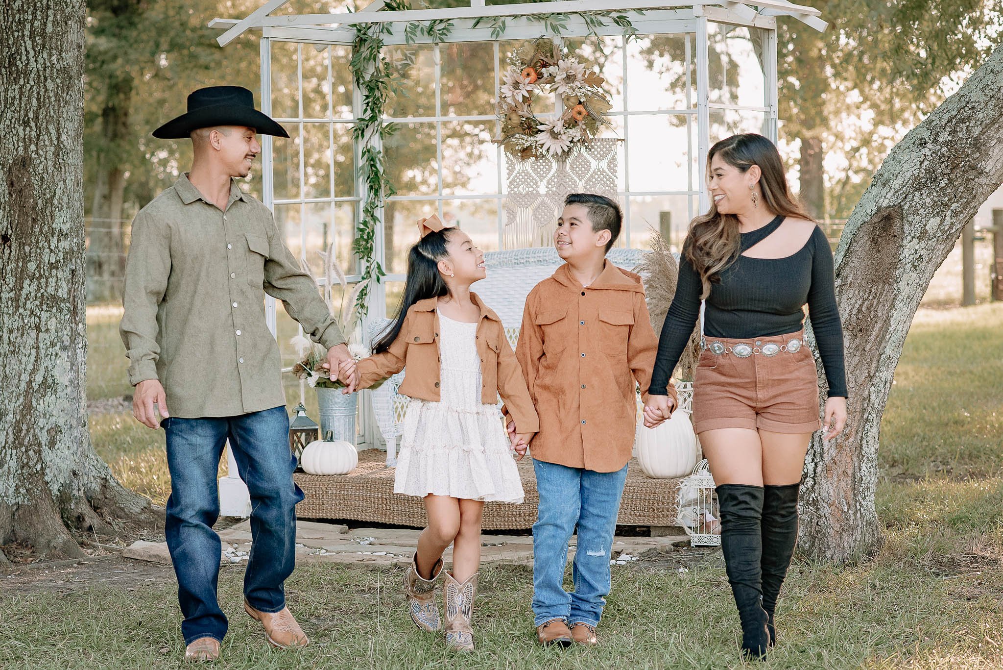 fall family session outdoors in houston