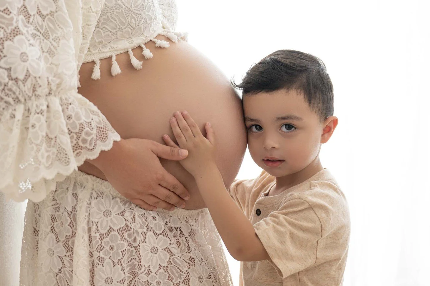 Creating timeless maternity portraits for Houston families.

#HoustonMaternityPhotographer #HoustonFamilies #HoustonPregnancy #MaternityPortraits #TexasMoms #MotherhoodUnplugged #HoustonPhotographer #BumpStyle