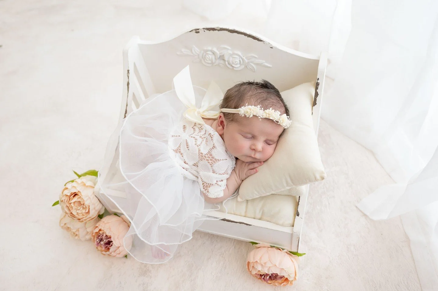 The tiniest details often hold the most meaning 🤍
Newborn photography for Houston families who value timeless simplicity.

#HoustonNewbornPhotographer #HoustonNewbornPhotography #HoustonBabies #HoustonMoms #HoustonParents #NewbornPhotoshoot #BabyPho