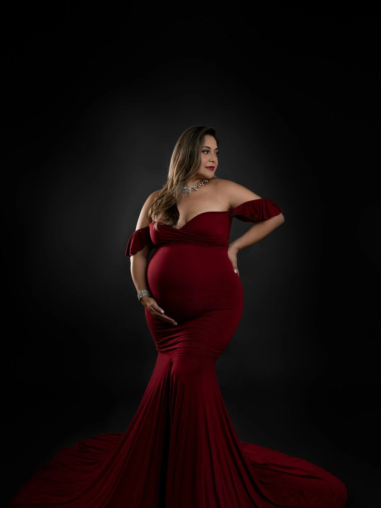 Houston moms&mdash;this is your sign to get in front of the camera.

#HoustonMaternity #HoustonMom #ExpectingInHouston #MaternitySession #TexasMaternityPhotographer #HoustonPhotographer #MotherhoodMoments #BumpLove