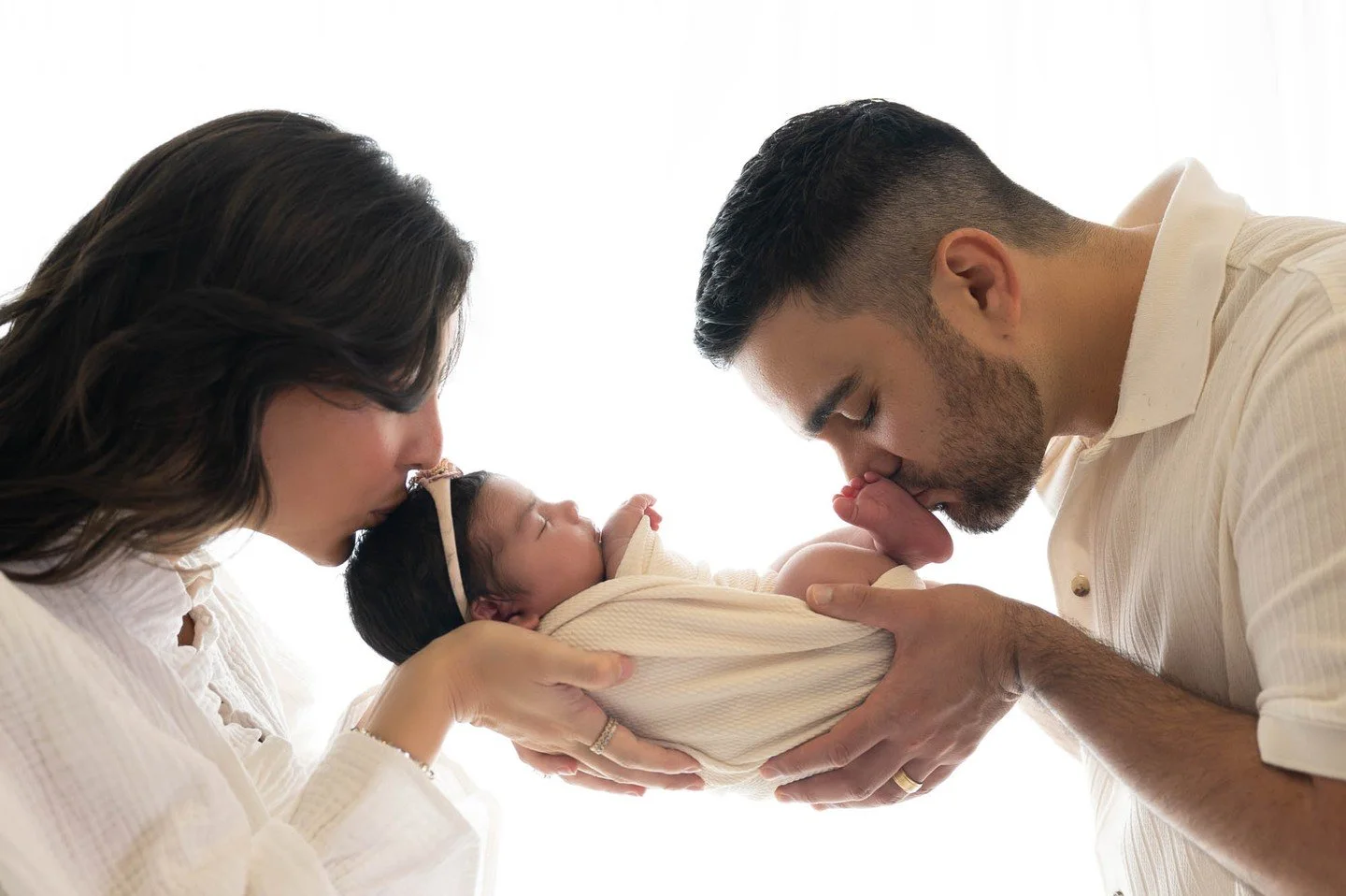 Those first days are quiet, tender, and unforgettable 🤍
Calm newborn sessions in Houston, TX.

#HoustonNewbornPhotography #HoustonParents #HoustonNewborns #HoustonBabies #NewbornSession #HoustonFamilyPhotography #HoustonTX #TheWoodlandsTX