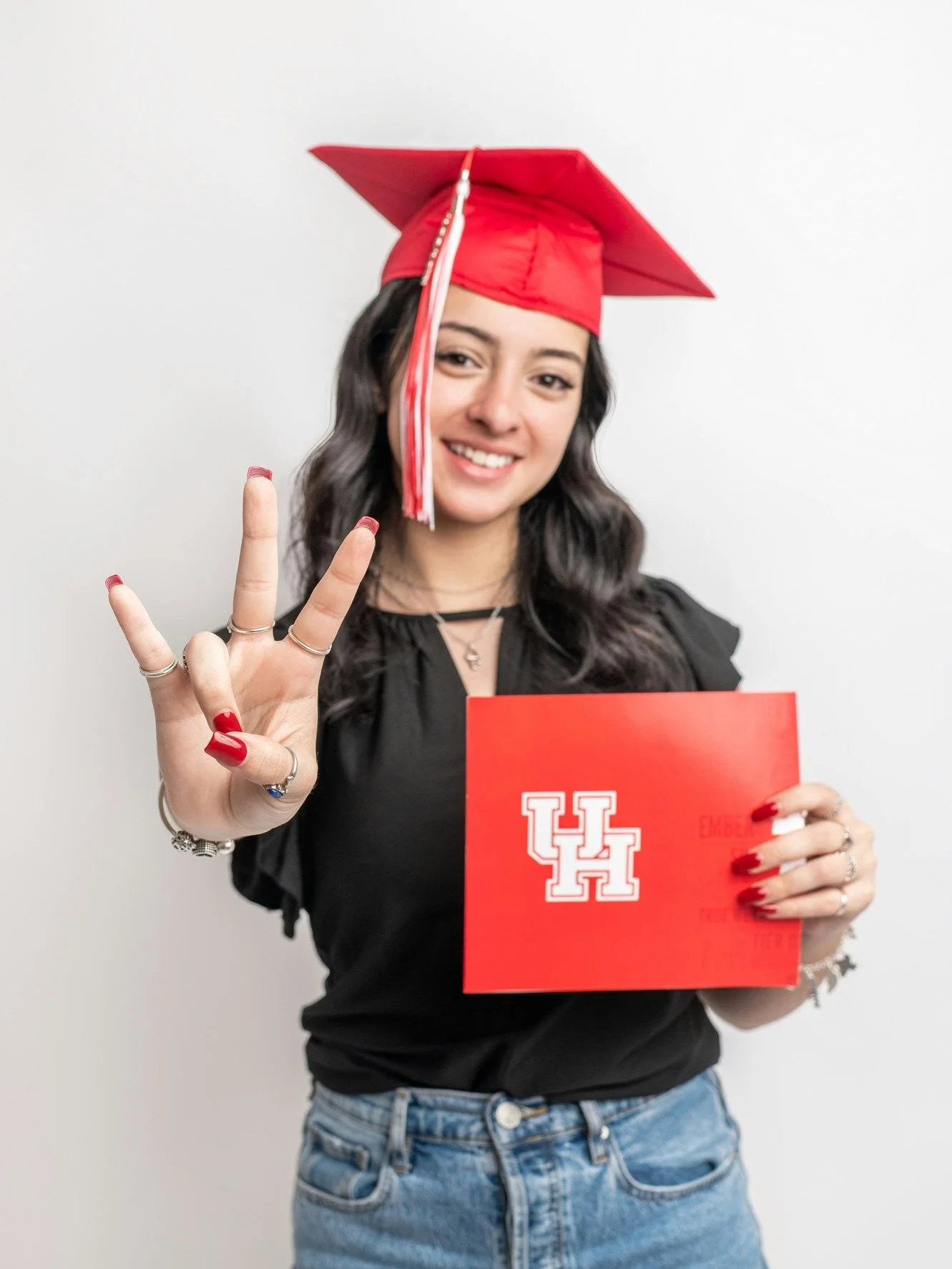 Senior season is here!!! Reach out to schedule your in-studio or outdoor photo session today. Check out my booking page for studio package. 

#SeniorPhotos #PhotoSession #houstonseniorphotographer #classof2026 #houstonmoms #CaptureTheMoment