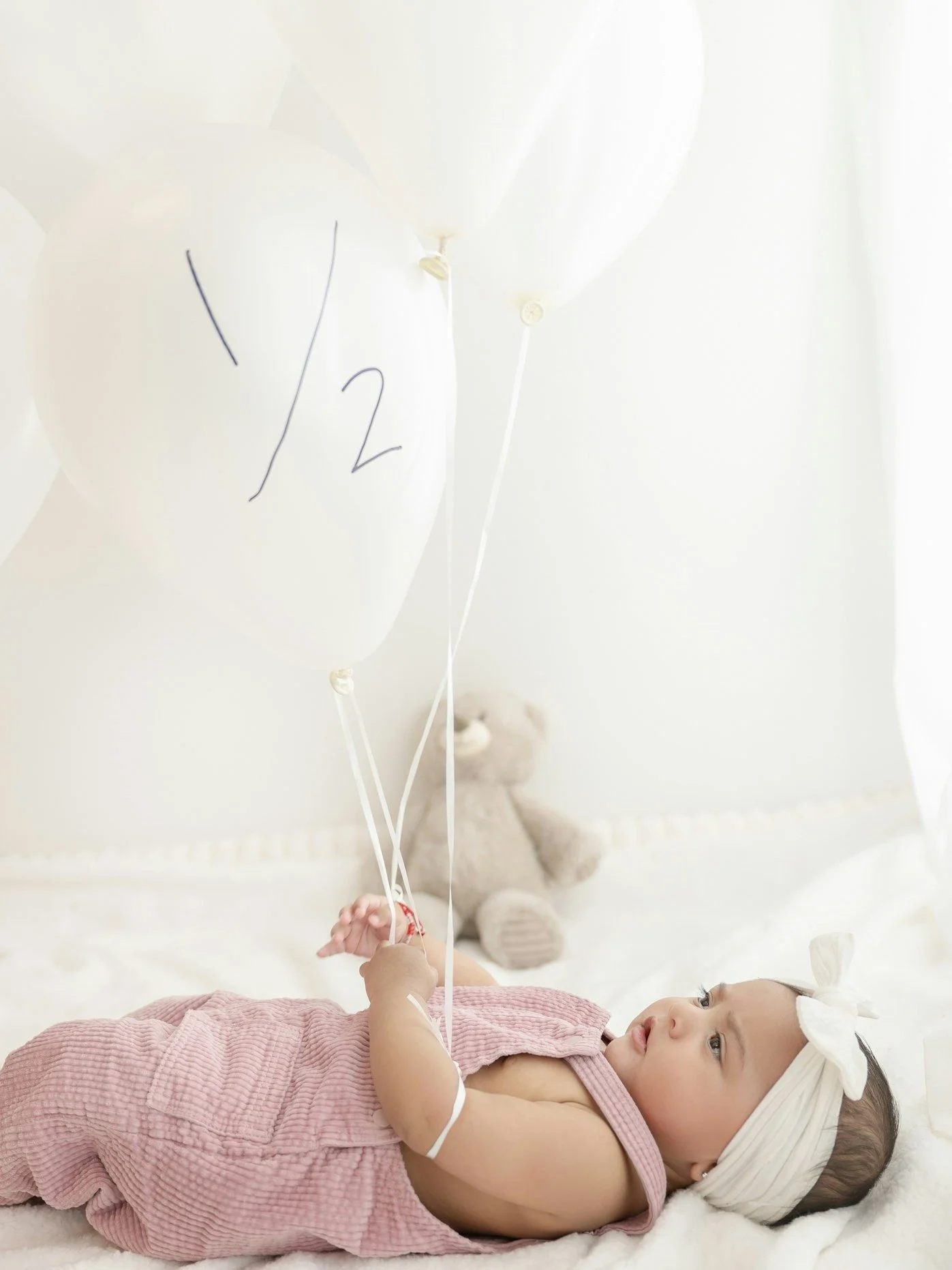 Halfway to one!

#sixmonths #milestone #halfwaytoone #houstonmilestonephotographer