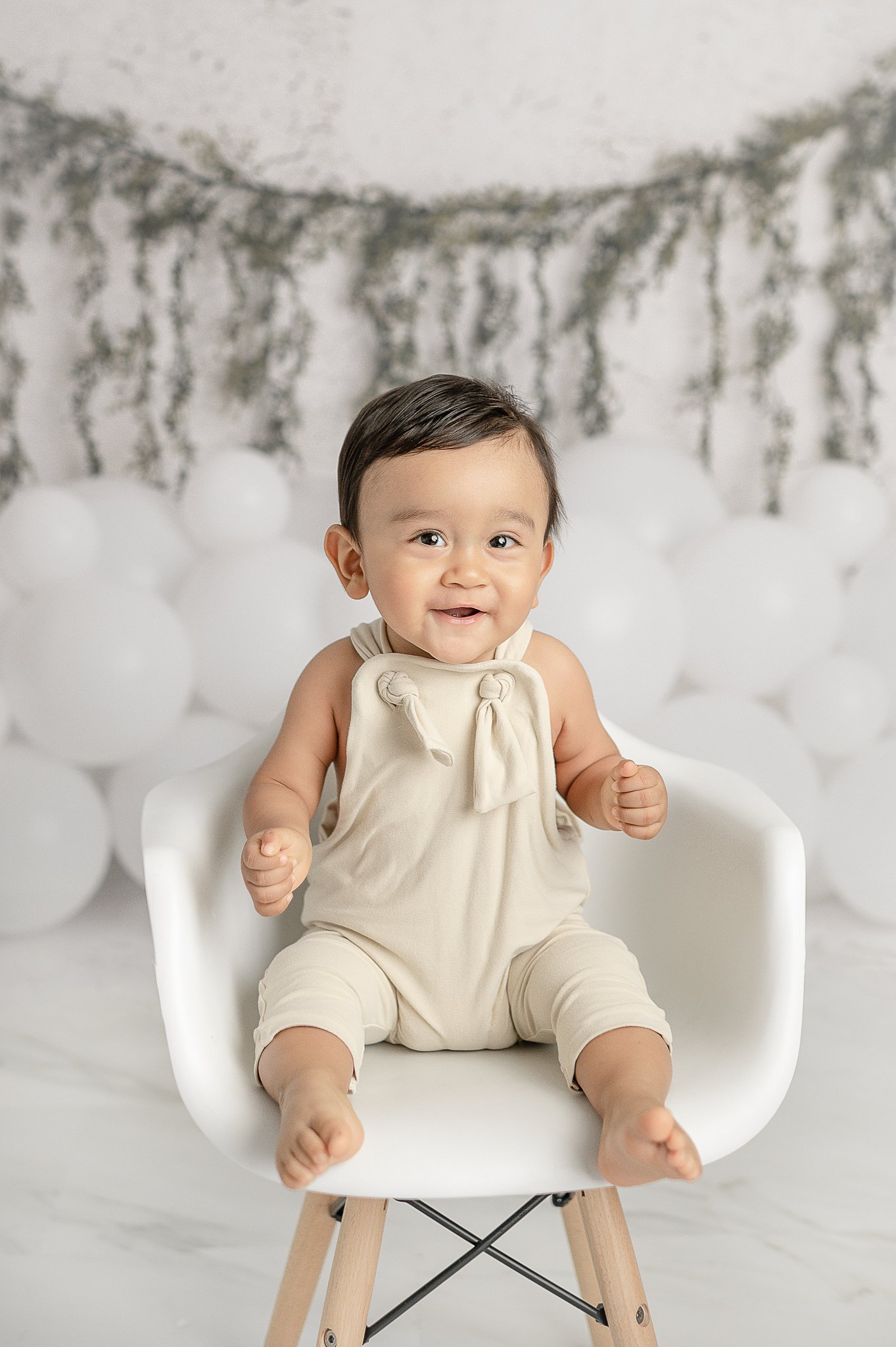 White balloons with garland