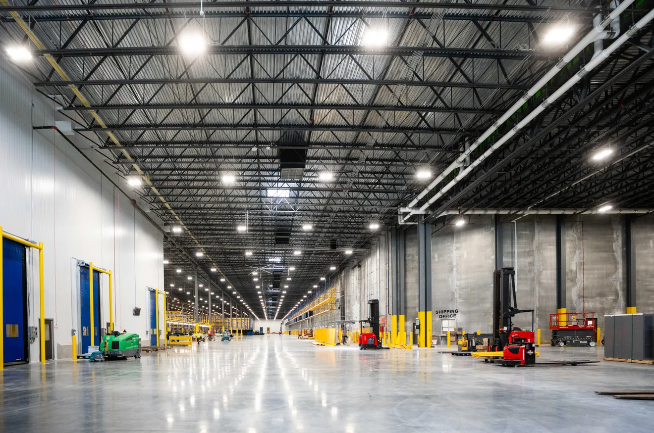 Inside the New Hy-Vee Distribution Center — Warehouse Automation