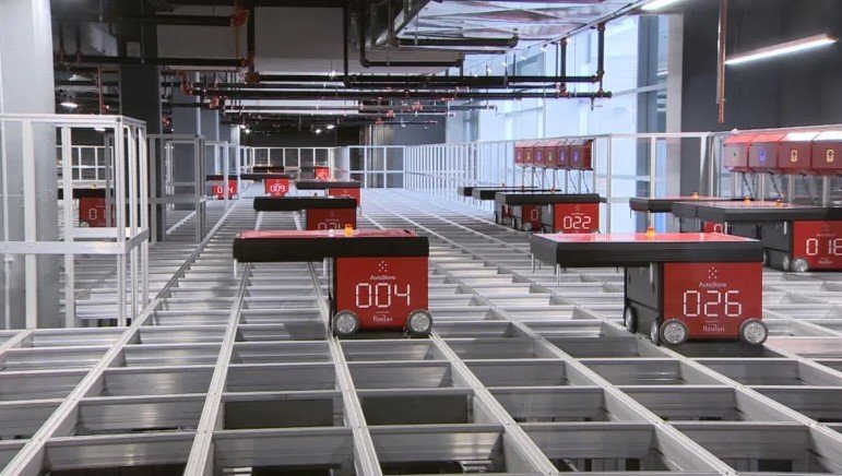 Donation Sæson Forstå Mega retail store opens in Canada with automated robotic fulfillment —  Warehouse Automation