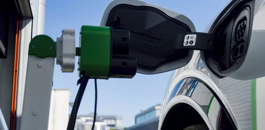 Ford Testing Robotic Electric Car Charger